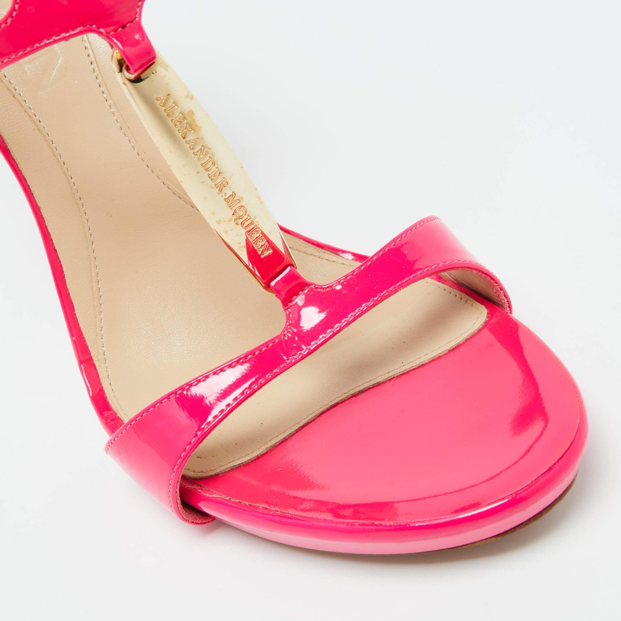 Alexander McQueen Hot Pink Patent Leather Ankle Strap Sandals 39.5 For Sale 3