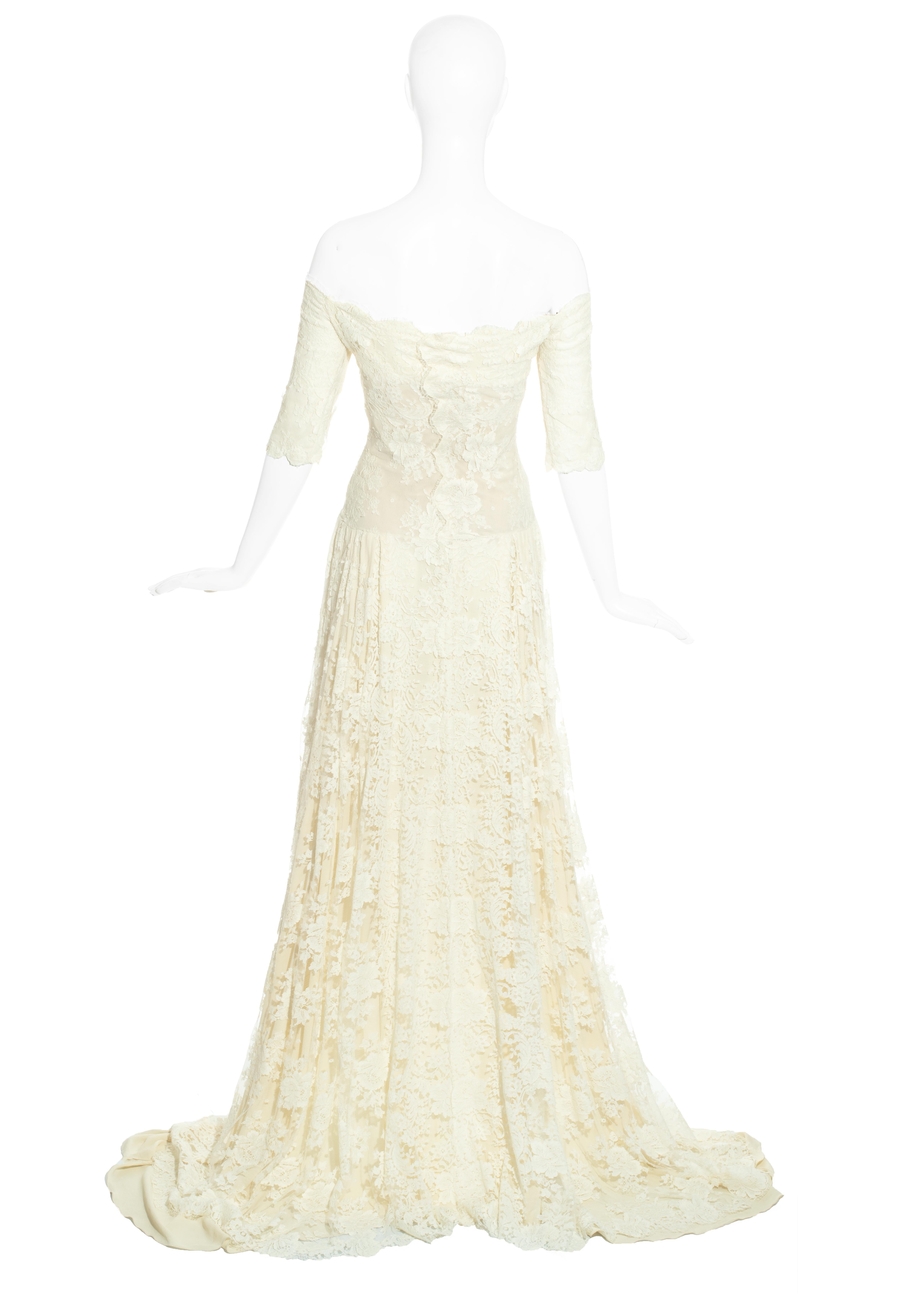 Alexander McQueen ivory lace corseted trained evening dress, 'Sarabande' ss 2007 2