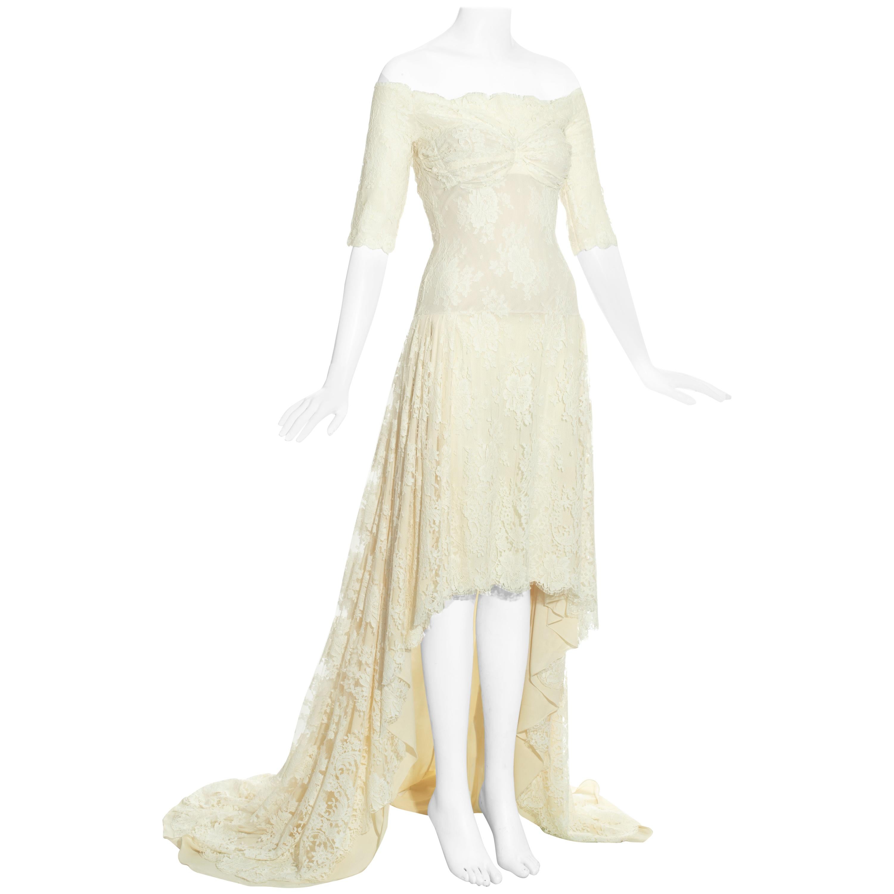 Alexander McQueen ivory lace corseted trained evening dress, 'Sarabande' ss 2007