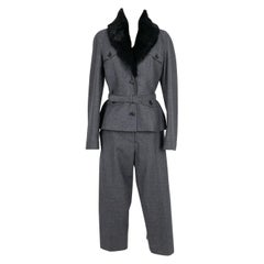 Alexander McQueen - Ensemble 3 pièces : veste, jupe et pantalon en laine