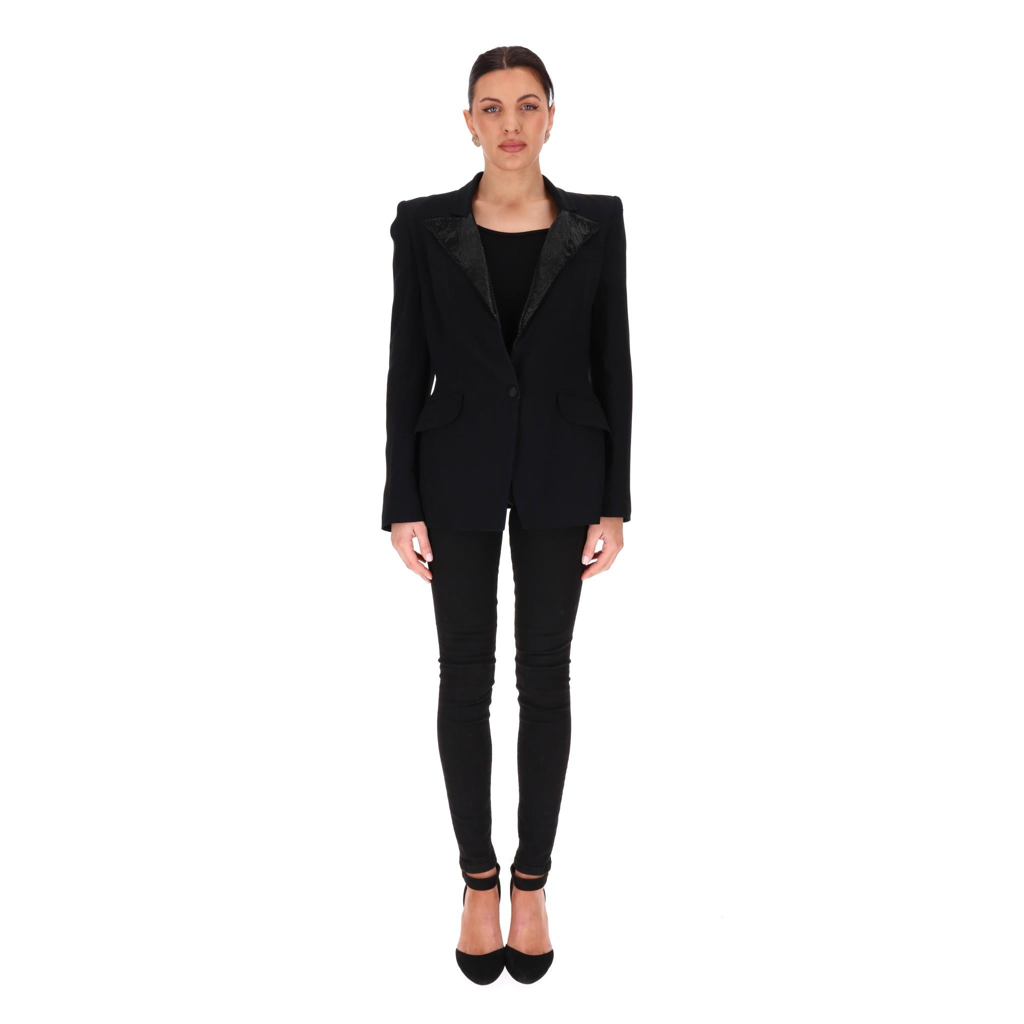 Alexander McQueen Jacket With Beaded Lapels

Black, tailored blazer embellished with tonal beaded notched lapels.

Featuring single button closure and flap pockets to the side.

Rrp Approx. £1,300

Size – 44IT

Condition – Good (Loose, threads, some