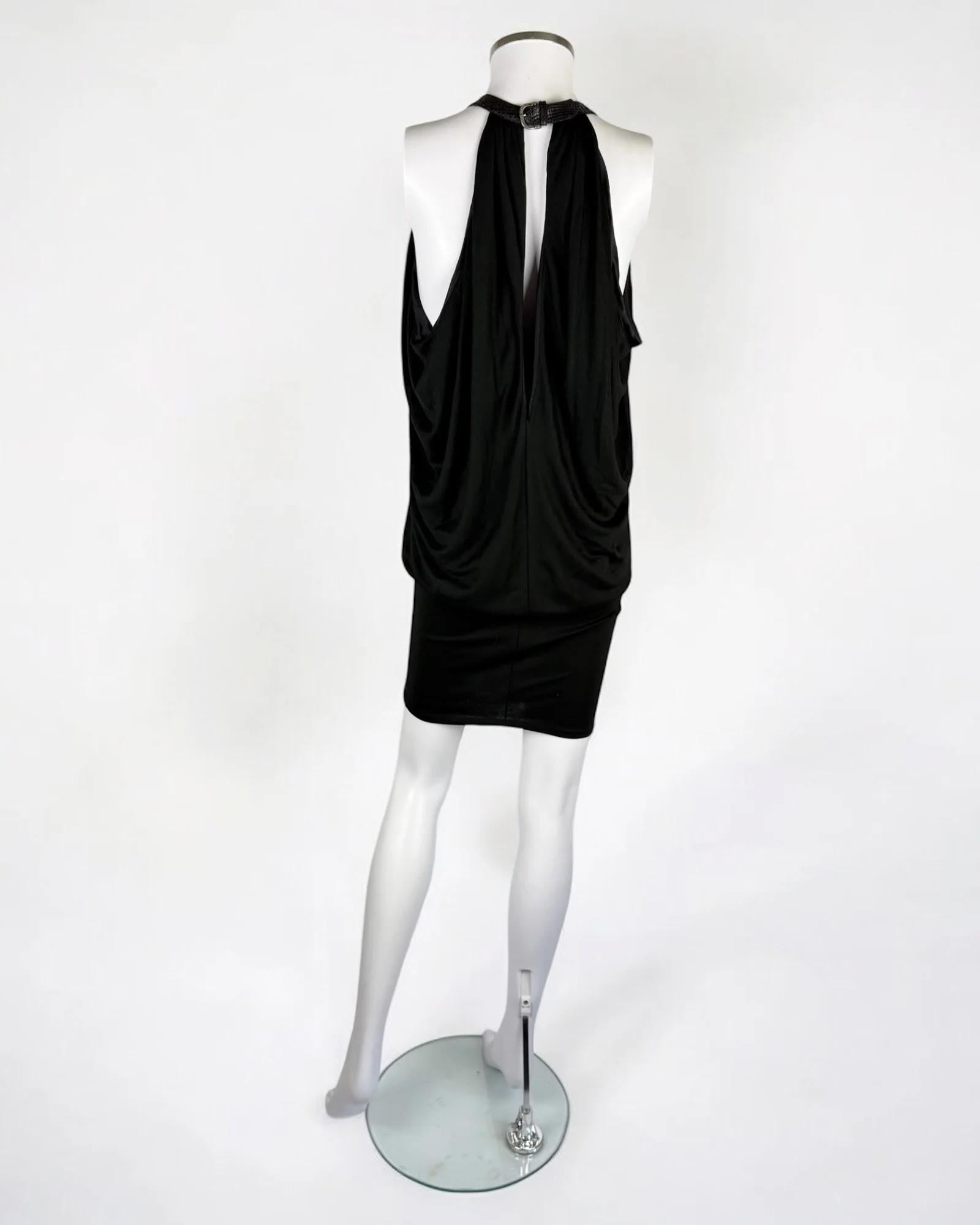 Alexander McQueen Jersey Dress w Leather Collar, 2002 In Good Condition For Sale In Marlborough, GB
