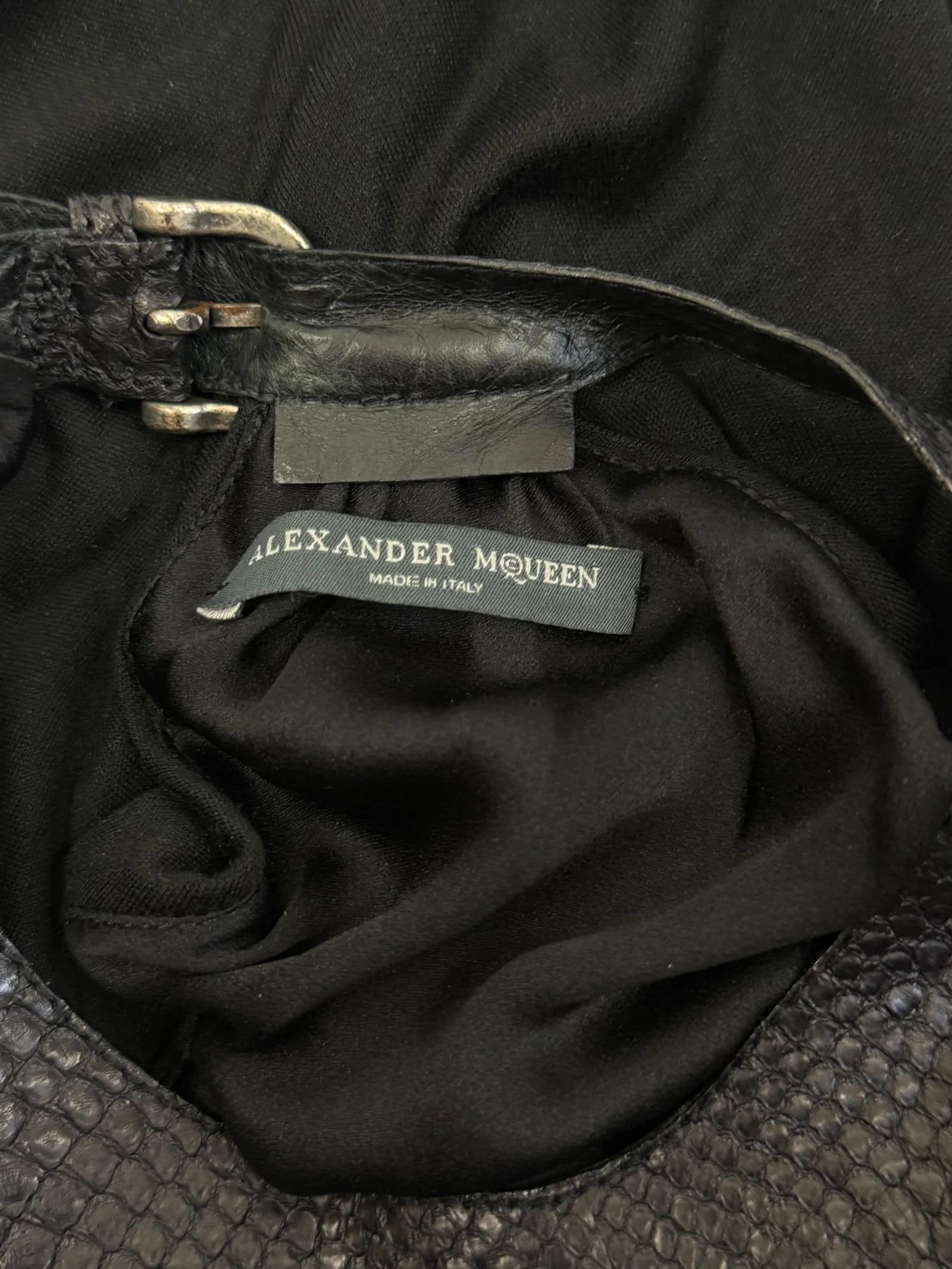 Alexander McQueen Jersey Dress w Leather Collar, 2002 For Sale 3