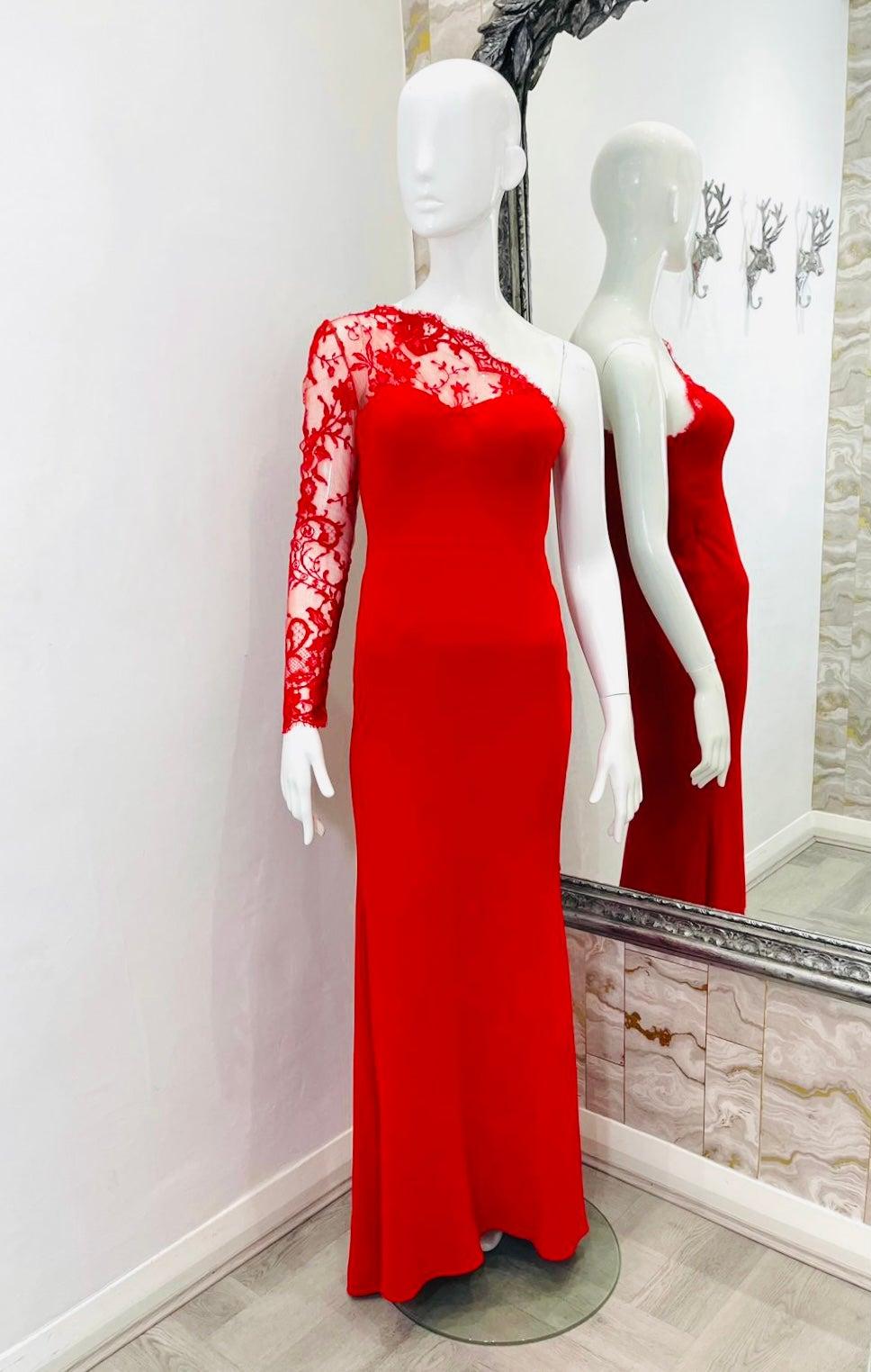 Alexander McQueen Lace One Shoulder Gown

Red one-shoulder gown is detailed with floral sheer lace that wraps asymmetrically to a scalloped high neck. A tonal banded waist and slit at the hemline giving a beautiful silhouette.

Additional