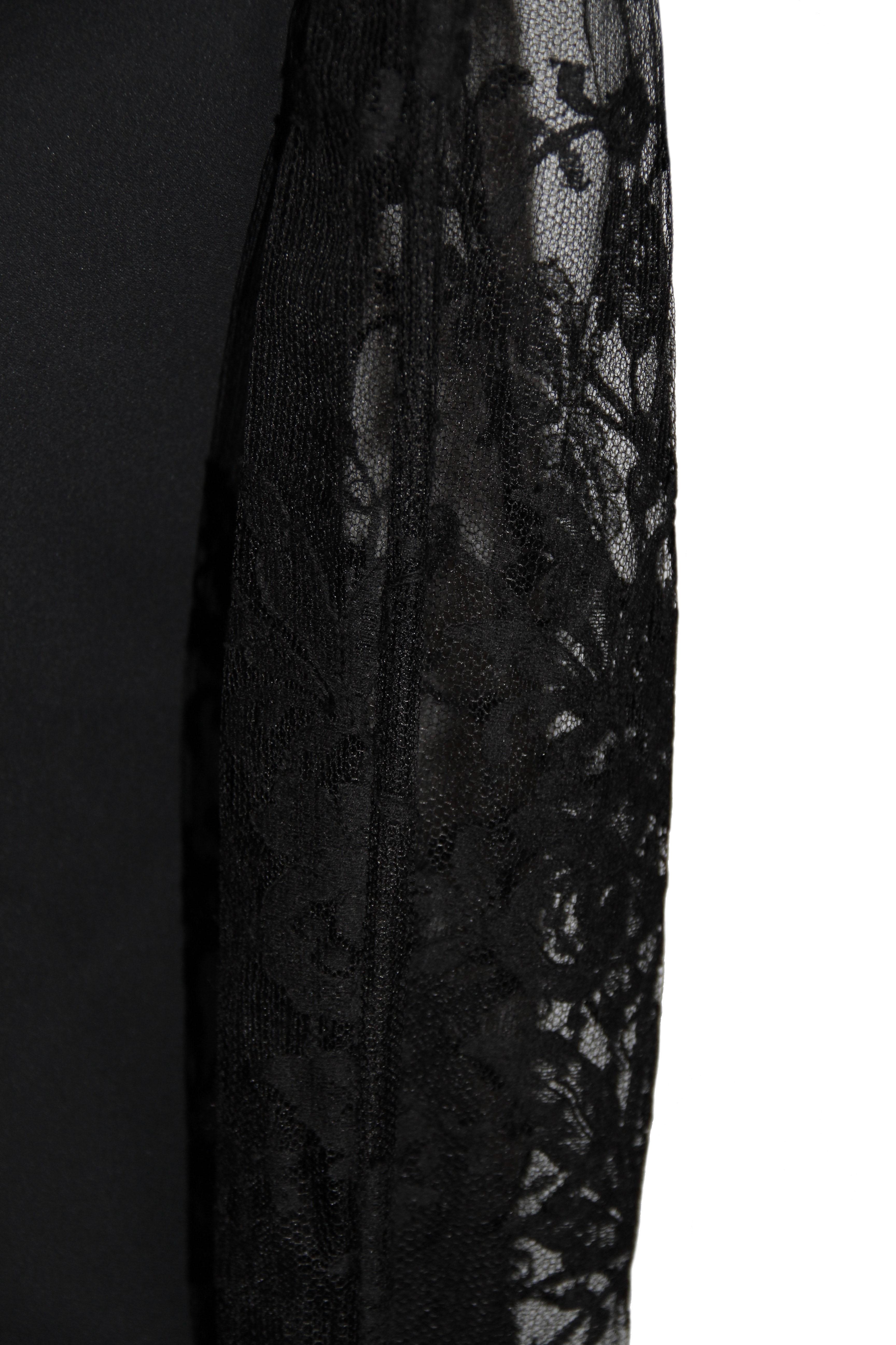 Alexander McQueen Lace Sleeve Tuxedo Black Jacket In Excellent Condition In Geneva, CH