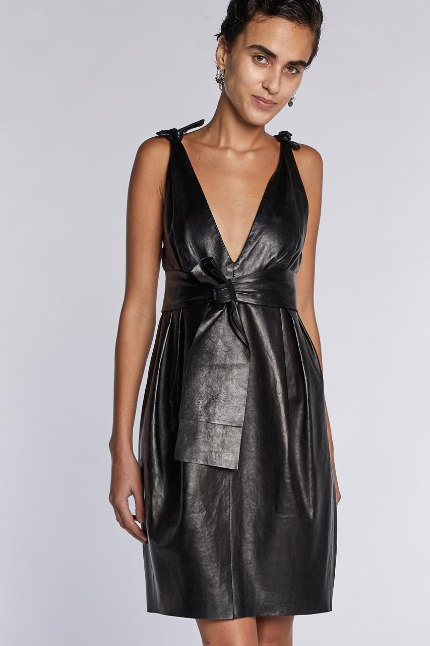 Alexander McQueen Leather Dress With Belt S/S 2006 For Sale 1