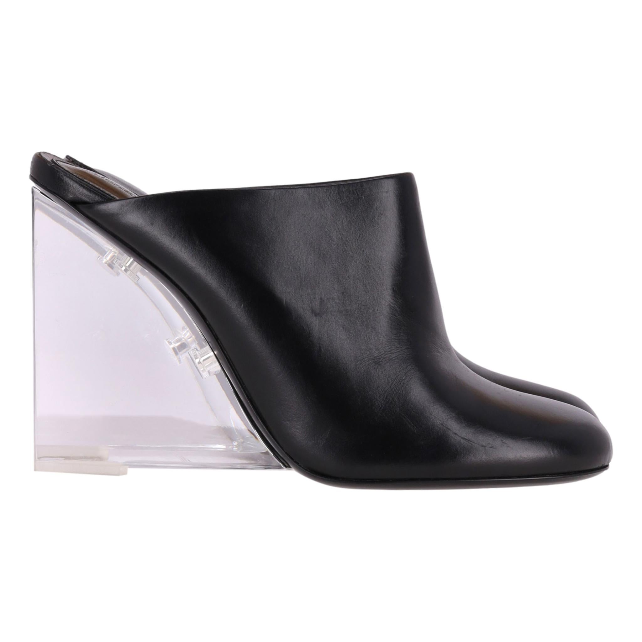 Black Alexander McQueen Leather Mules With Clear Geometric Heel