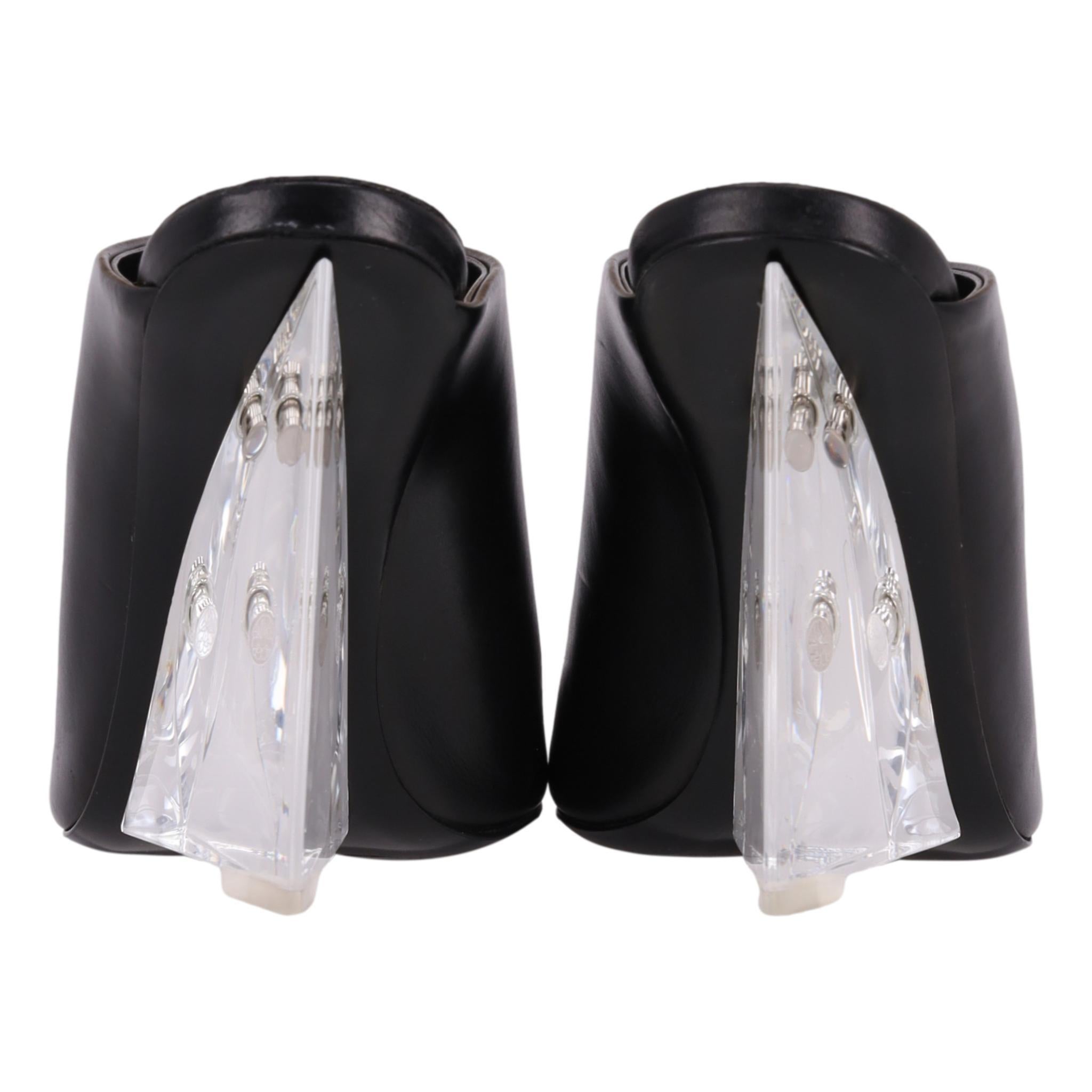 Alexander McQueen Leather Mules With Clear Geometric Heel In Excellent Condition In London, GB
