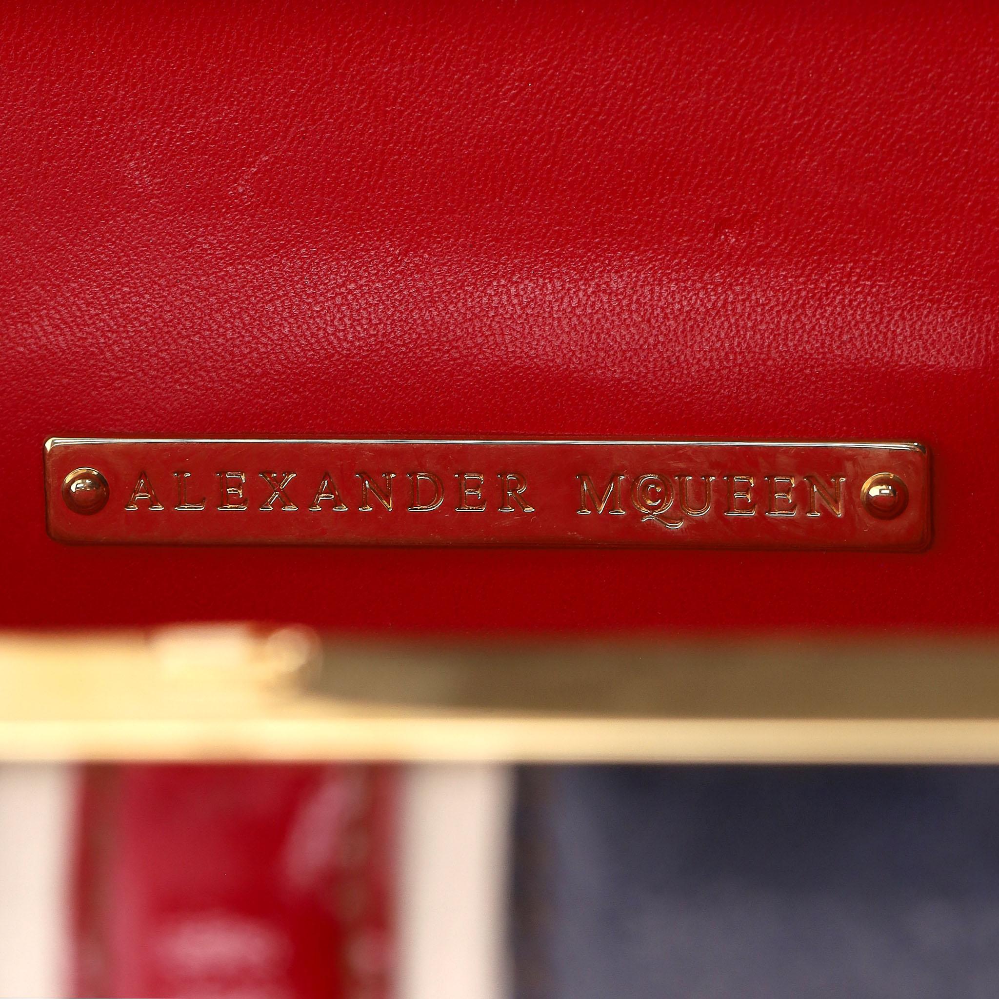 Alexander McQueen Leder Union Jack Totenkopf Box Clutch Tasche im Angebot 4