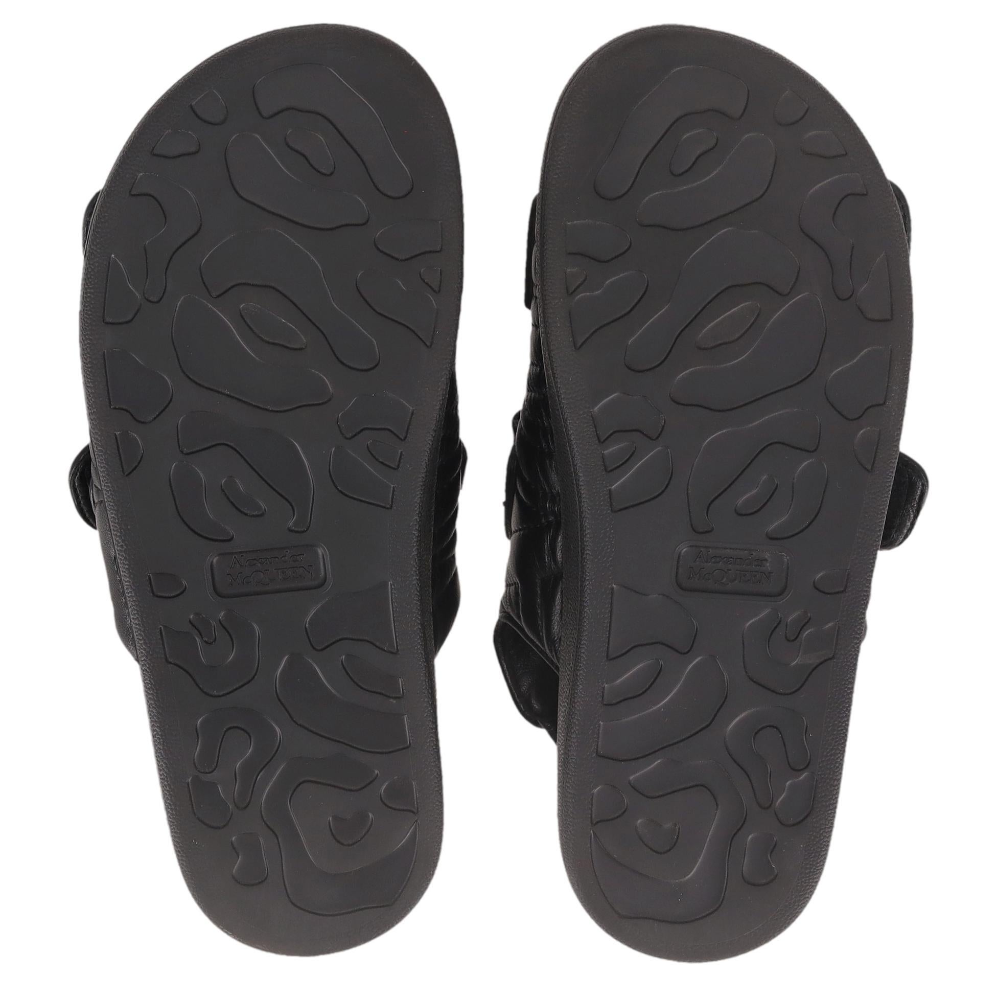 Alexander McQueen - Sandales à scratch en cuir Pour femmes en vente