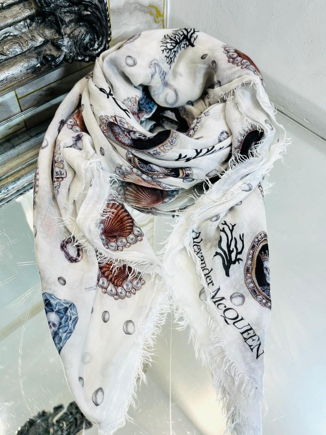 Alexander McQueen 'Lost At Sea' Wool & Modal Scarf

Ivory scarf designed with Skull motif prints throughout.

Featuring frayed edges and 'Alexander McQueen inscription in black.

Size – 132 x 132cm

Condition – Very Good (Minor mark to the
