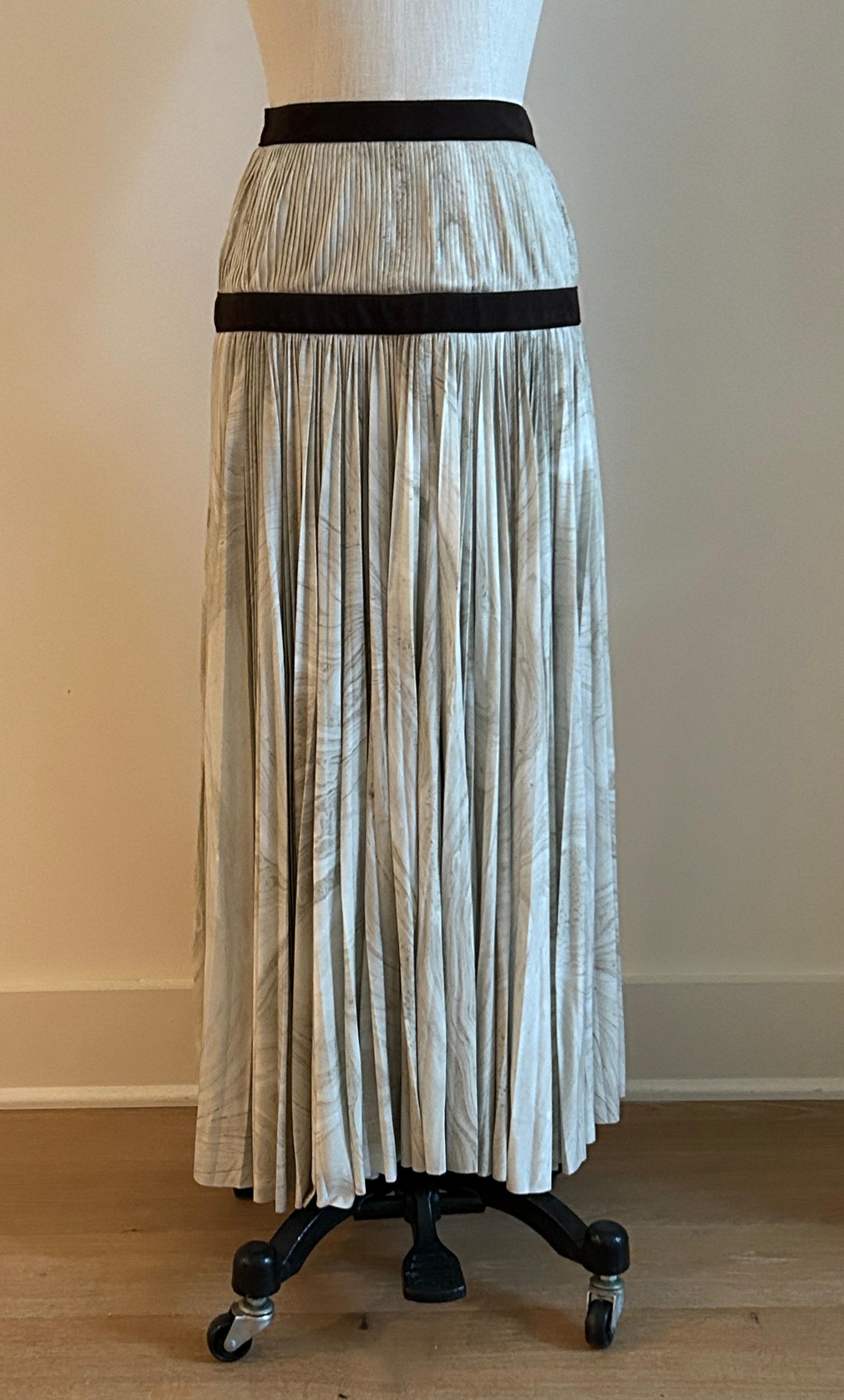 Alexander McQueen midi length pleated skirt from the Pre-Fall 2017 collection. Designer Sarah Burton drew inspiration for the collection from Cornwall's moors, legends, and the landscape-inspired work of sculptor Barbara Hepworth.  Print was seen in