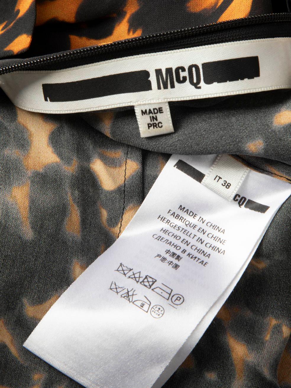 McQ Alexander McQueen - Camicetta in seta con stampa astratta Taglia XS in vendita 3