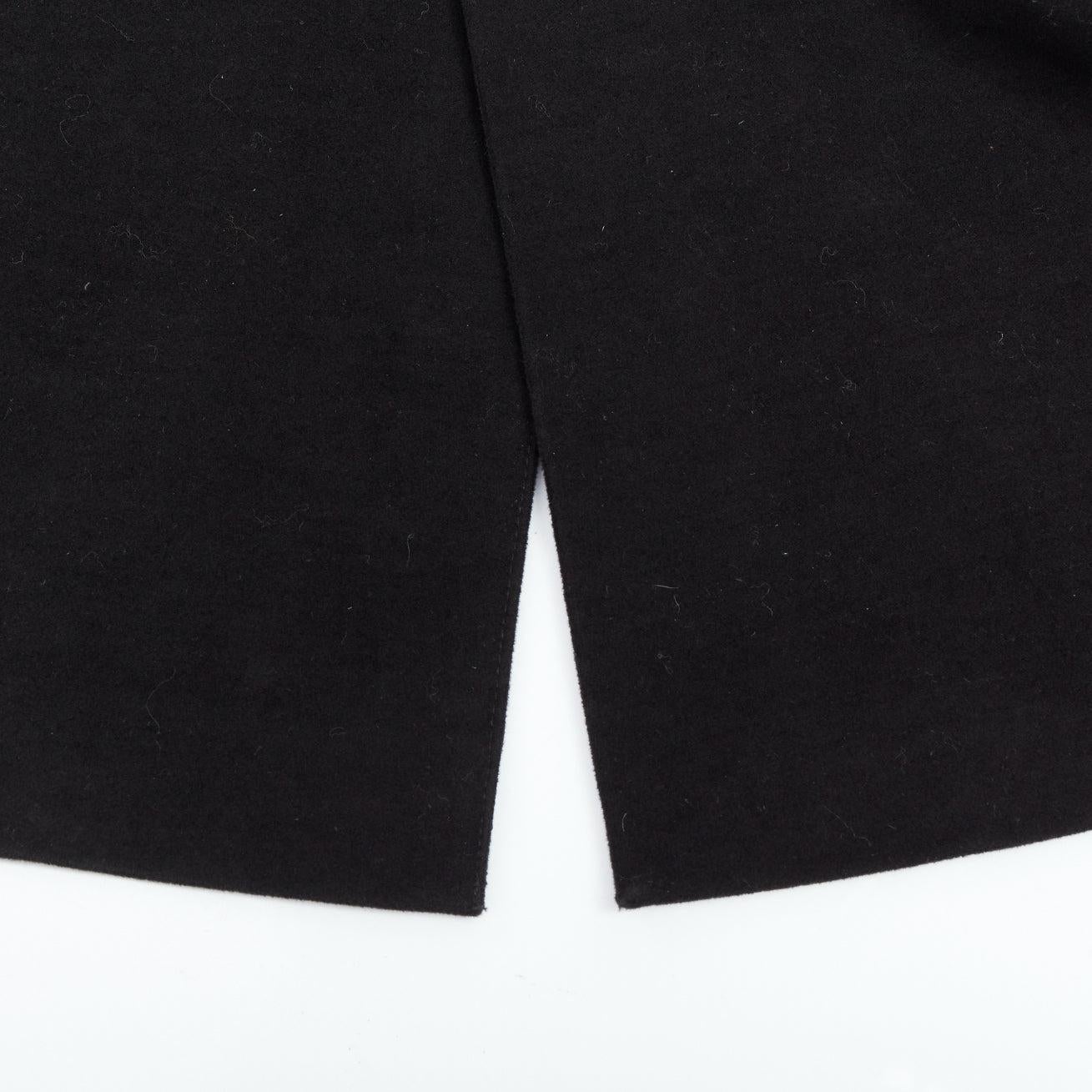 McQ Alexander McQueen cappotto doppio petto in cotone nero con bottoni dorati IT36 XXS in vendita 4