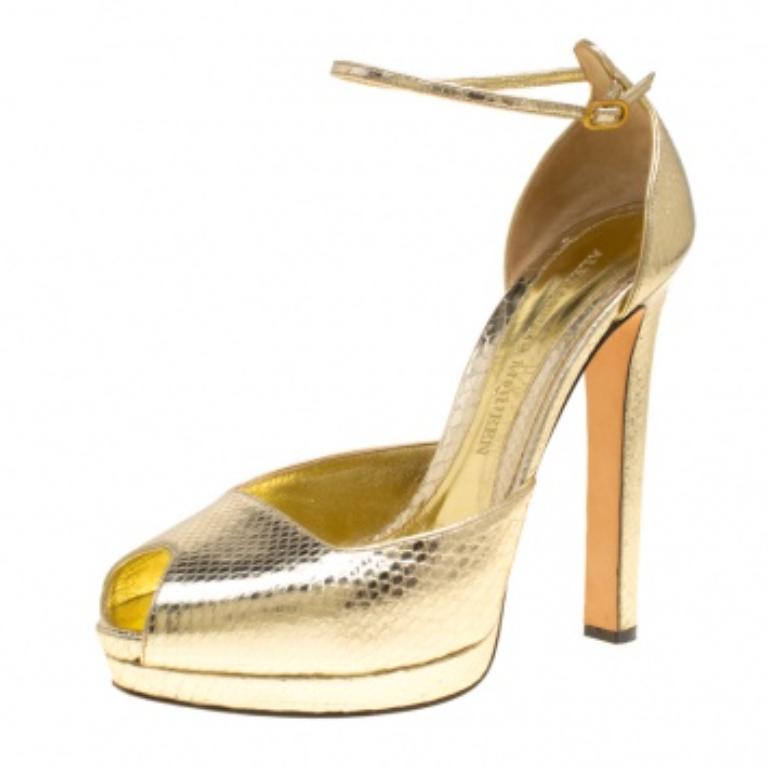 Alexander McQueen Sandales à plateforme en cuir embossé métallisé Taille 40 Pour femmes en vente