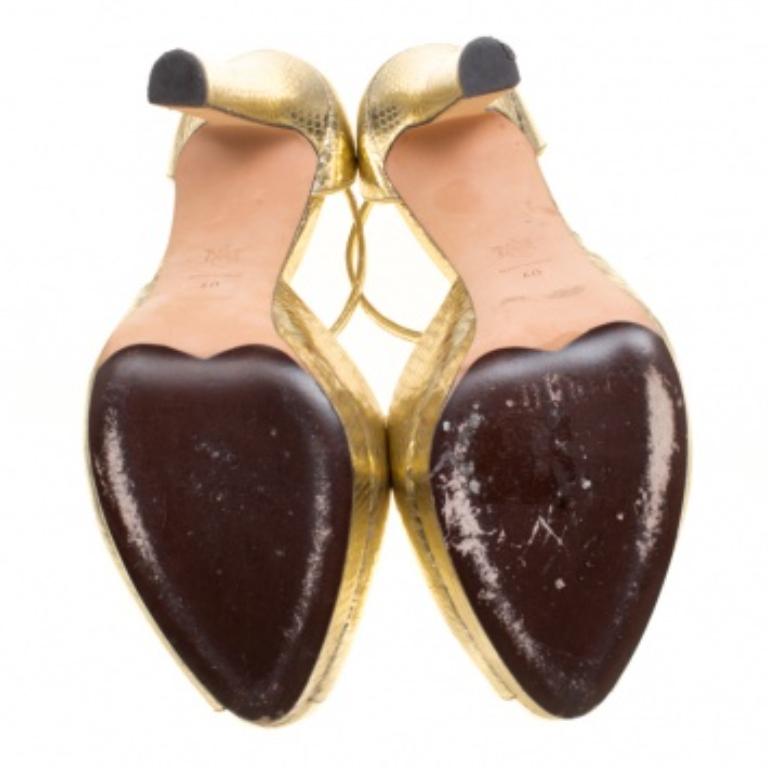 Alexander McQueen Sandales à plateforme en cuir embossé métallisé Taille 40 en vente 1