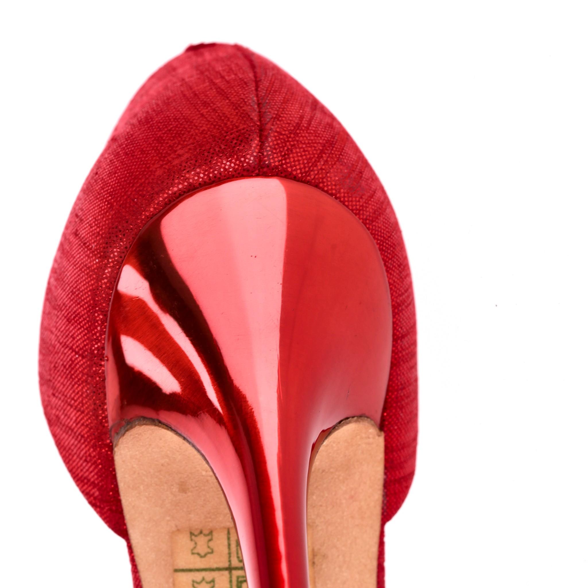 Alexander McQueen Bombas de tela metalizada con adorno de flores en venta 6