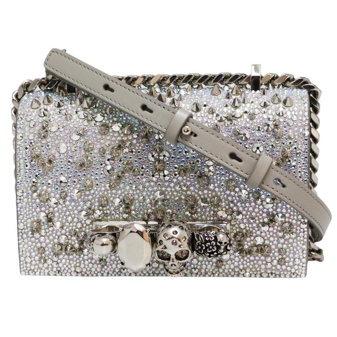 Amazing bag Satchel from Alexander Mcqueen with crystals encrusted leather
Condition : excellent
Made in Italy
Materials : suede, Swarovski crystal encrusted leather, metal
Interior : grey suede leather and nude leather
Color : silver, turquoise