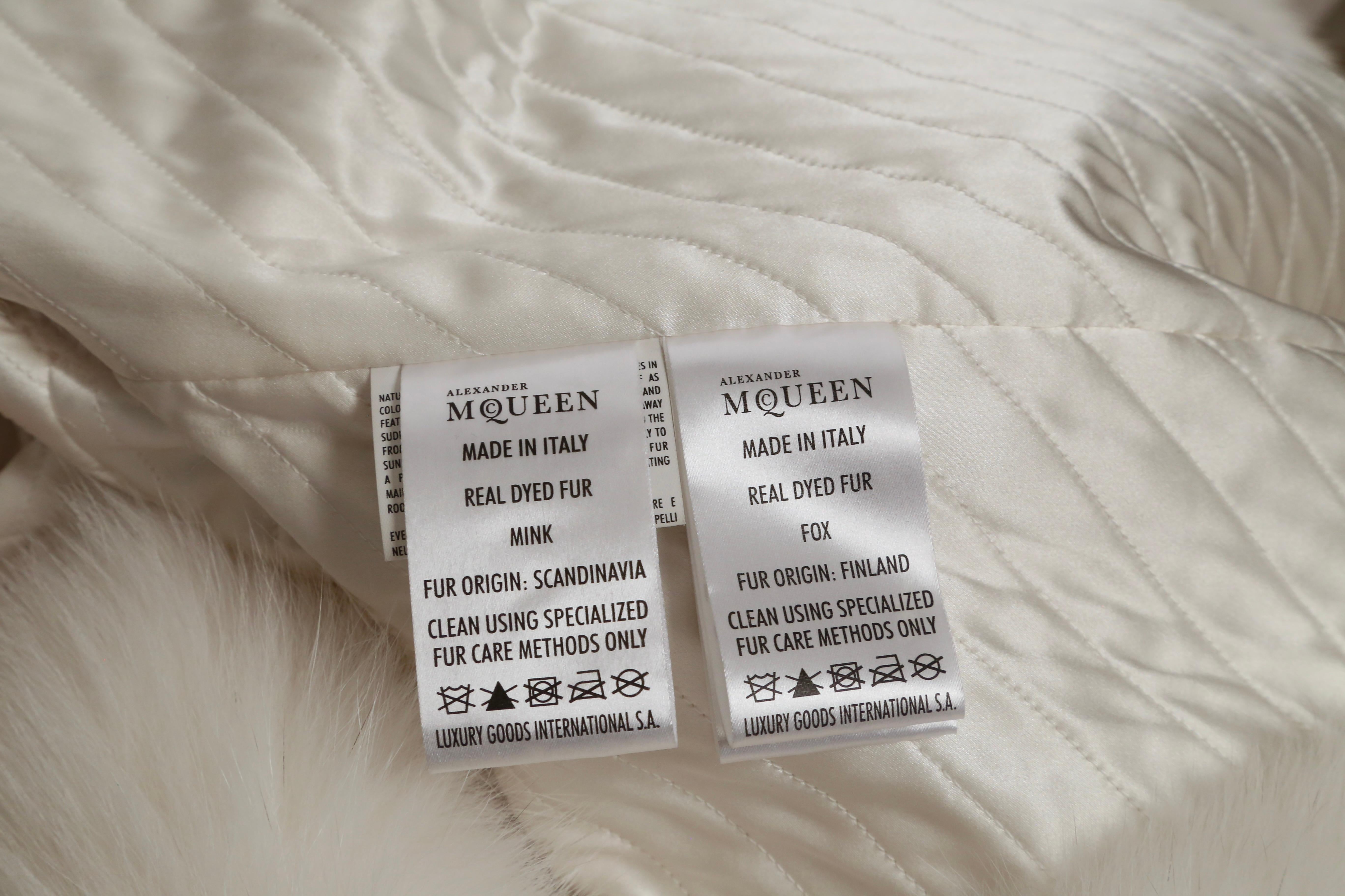 Alexander McQueen manteau en fourrure de vison, renard et agneau en vente 5