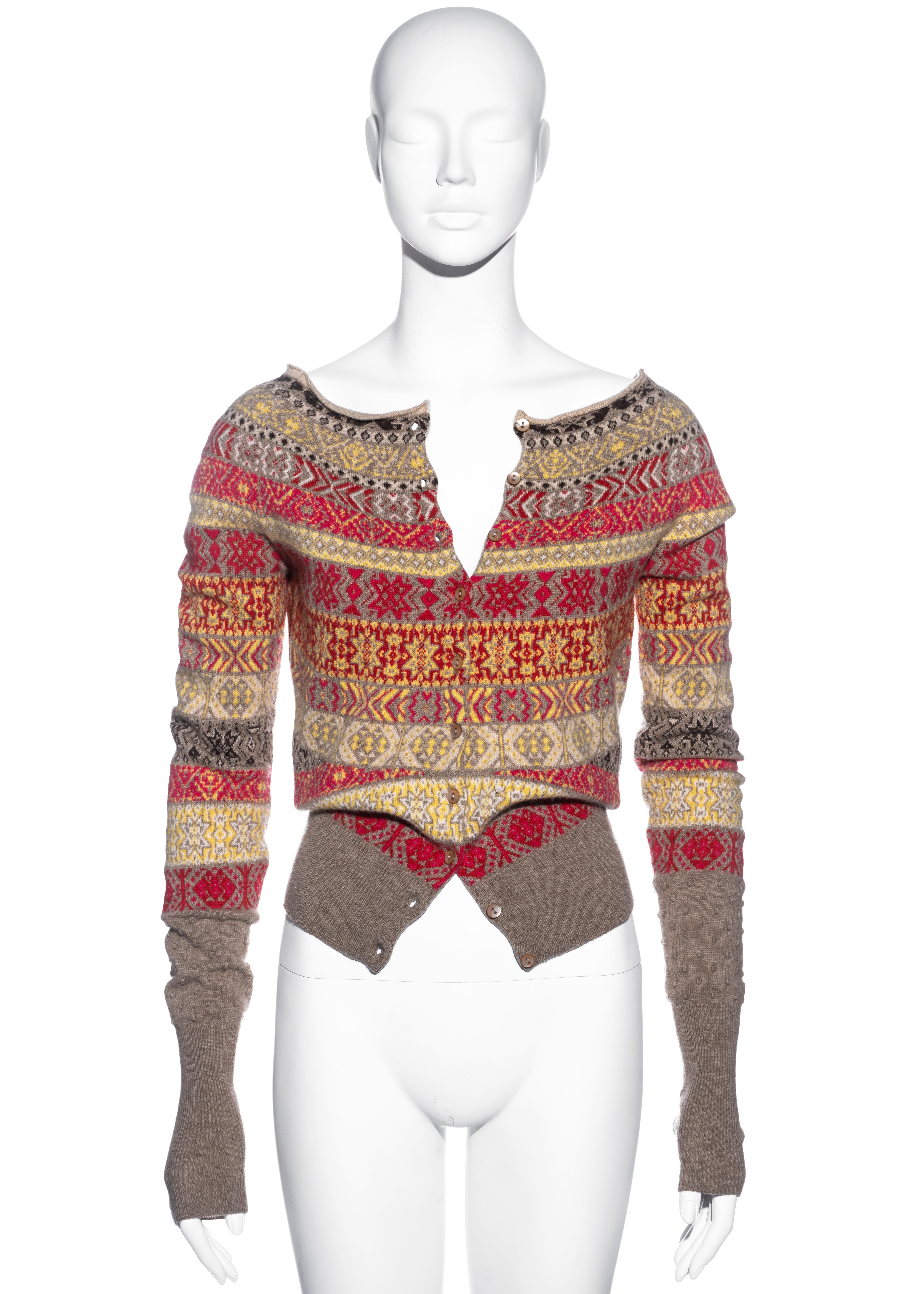 ▪ Alexander McQueen multicoloured knitted cardigan
▪ 100% Wool
▪ Collarless design 
▪ Button closures 
▪ Size Small
▪ Fall-Winter 2005