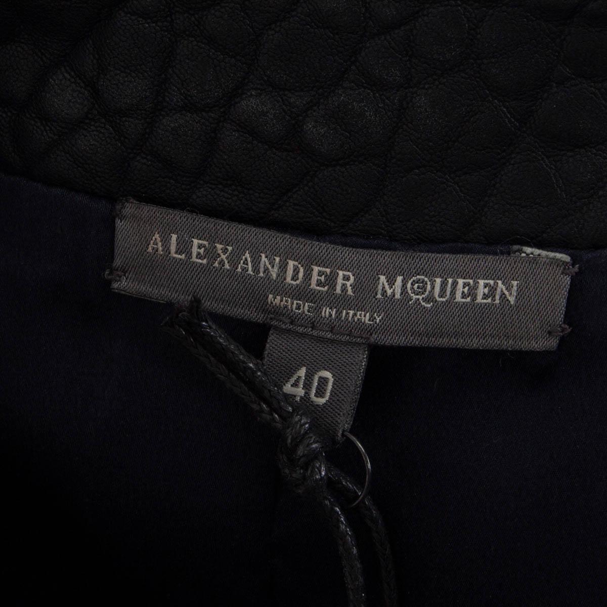 Veste motard ALEXANDER MCQUEEN en cuir bleu marine, taille 40 S en vente 2