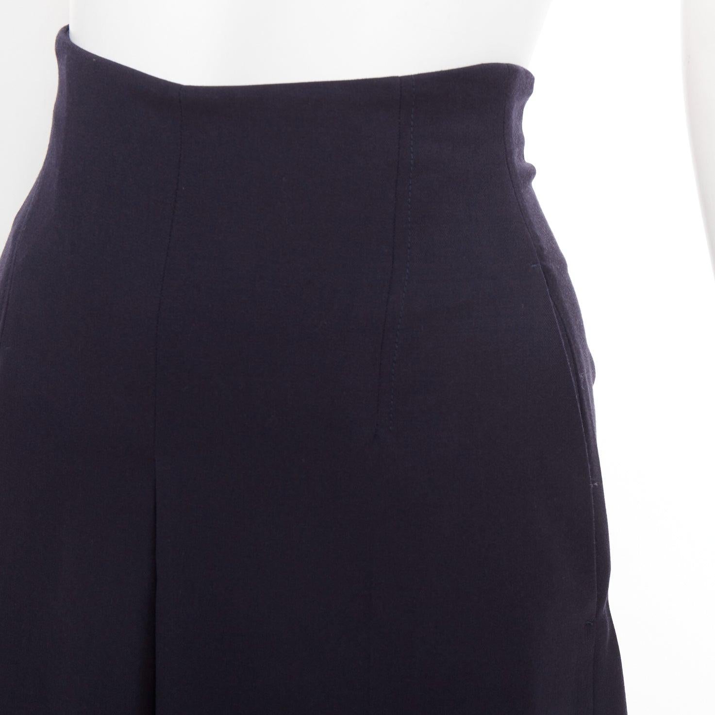 ALEXANDER MCQUEEN navy virgin wool box pleat wide leg cropped pants IT34 XXS en vente 1