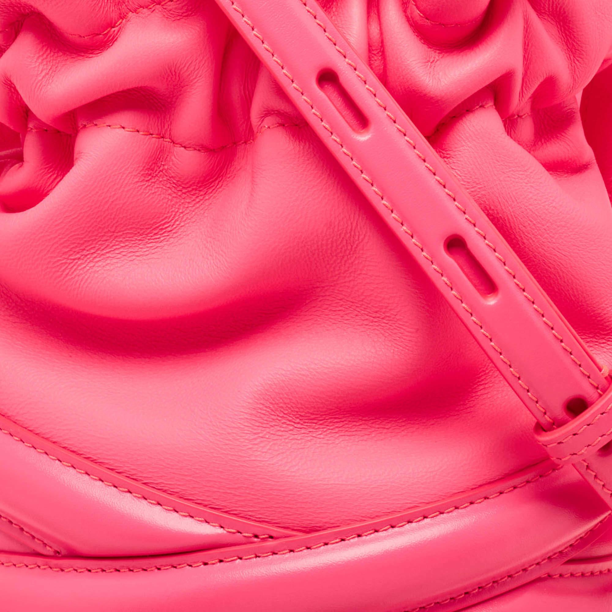 Alexander McQueen Neon Pink Leather The Soft Curve Bucket Bag For Sale 1