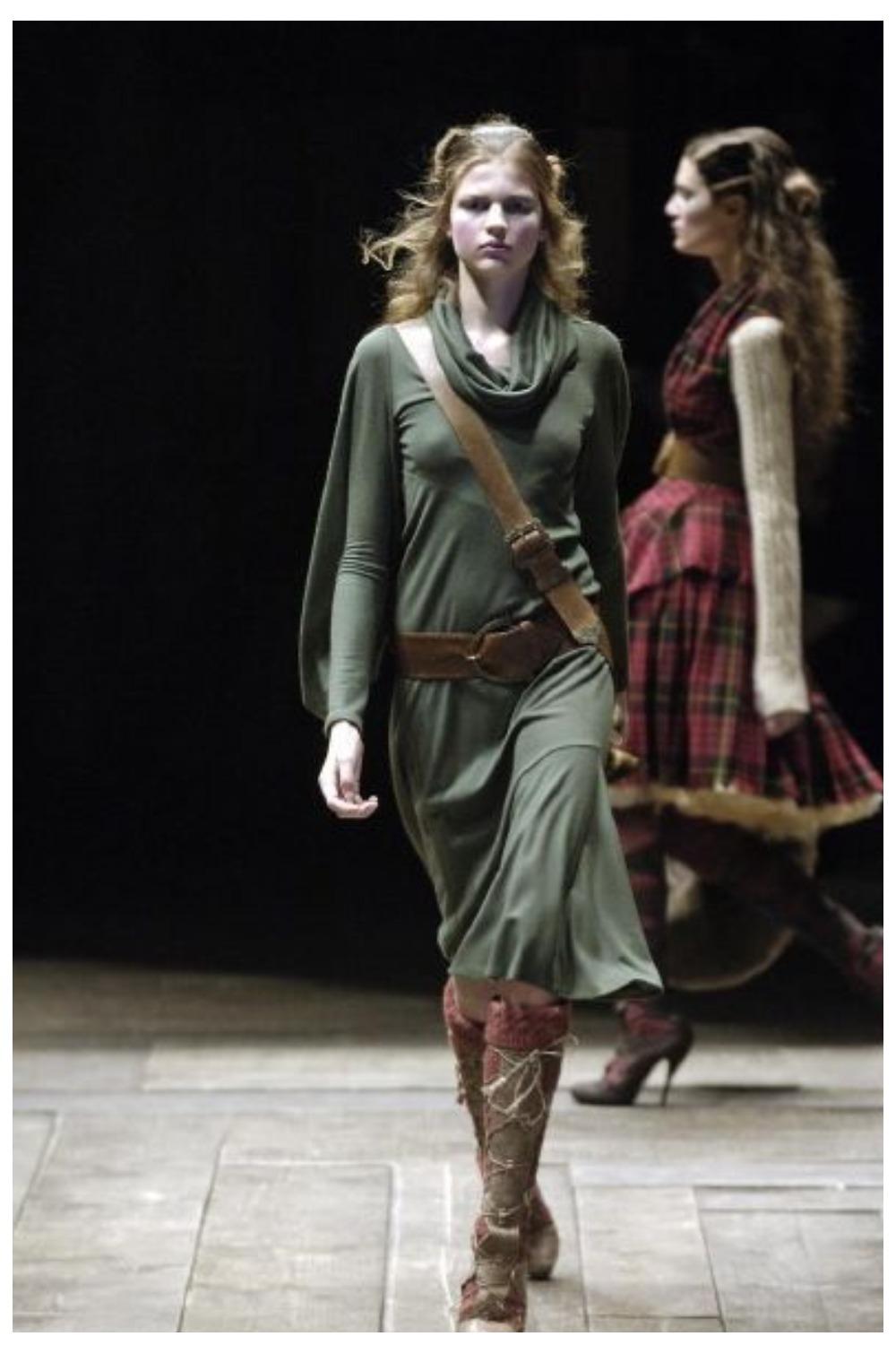 ALEXANDER McQUEEN NEW A/W 2006 