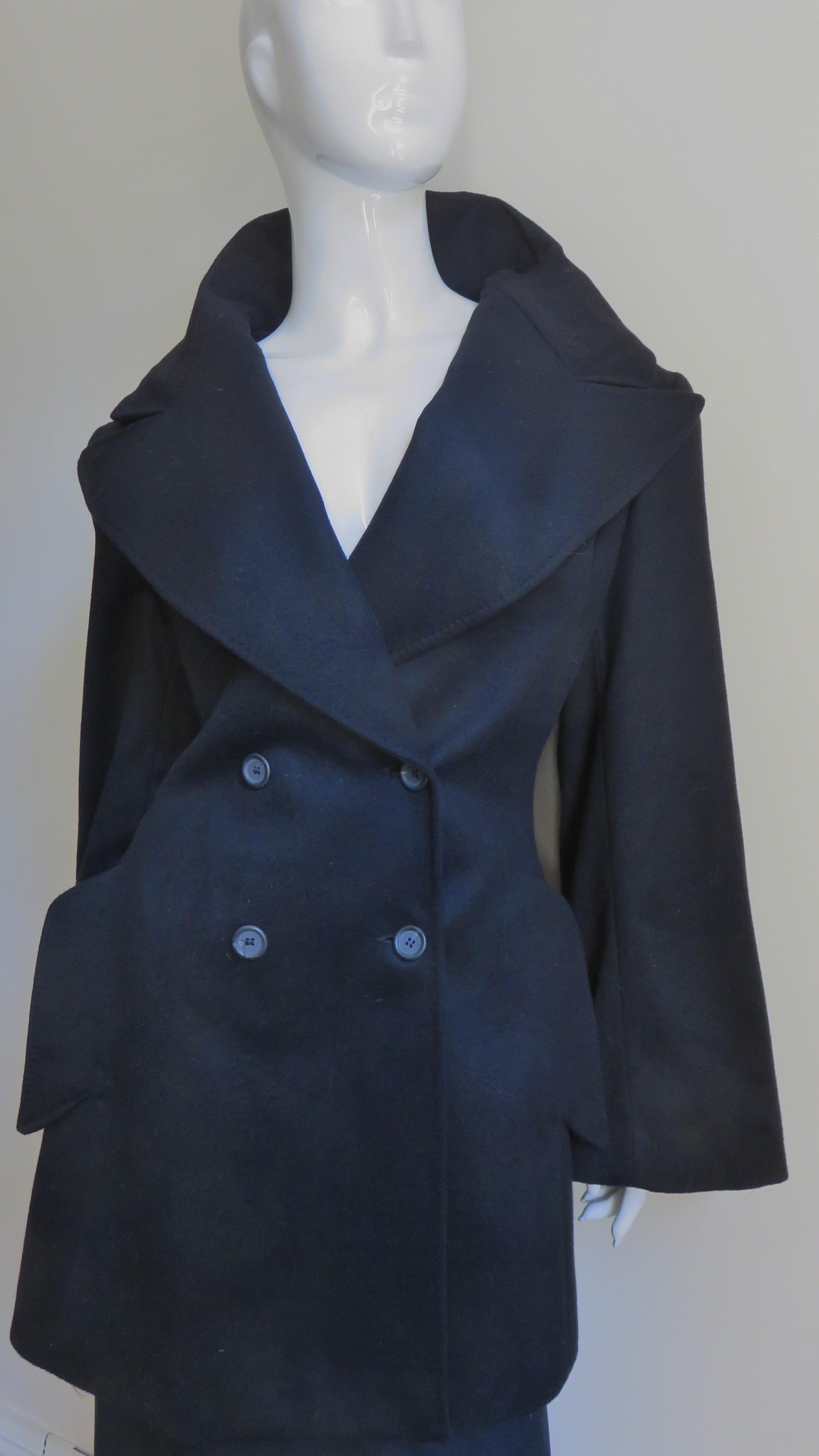 Alexander McQueen New Cashmere Popped Lapel Collar Jacket and Skirt A/W 1999 (veste et jupe à revers en cachemire) Neuf - En vente à Water Mill, NY