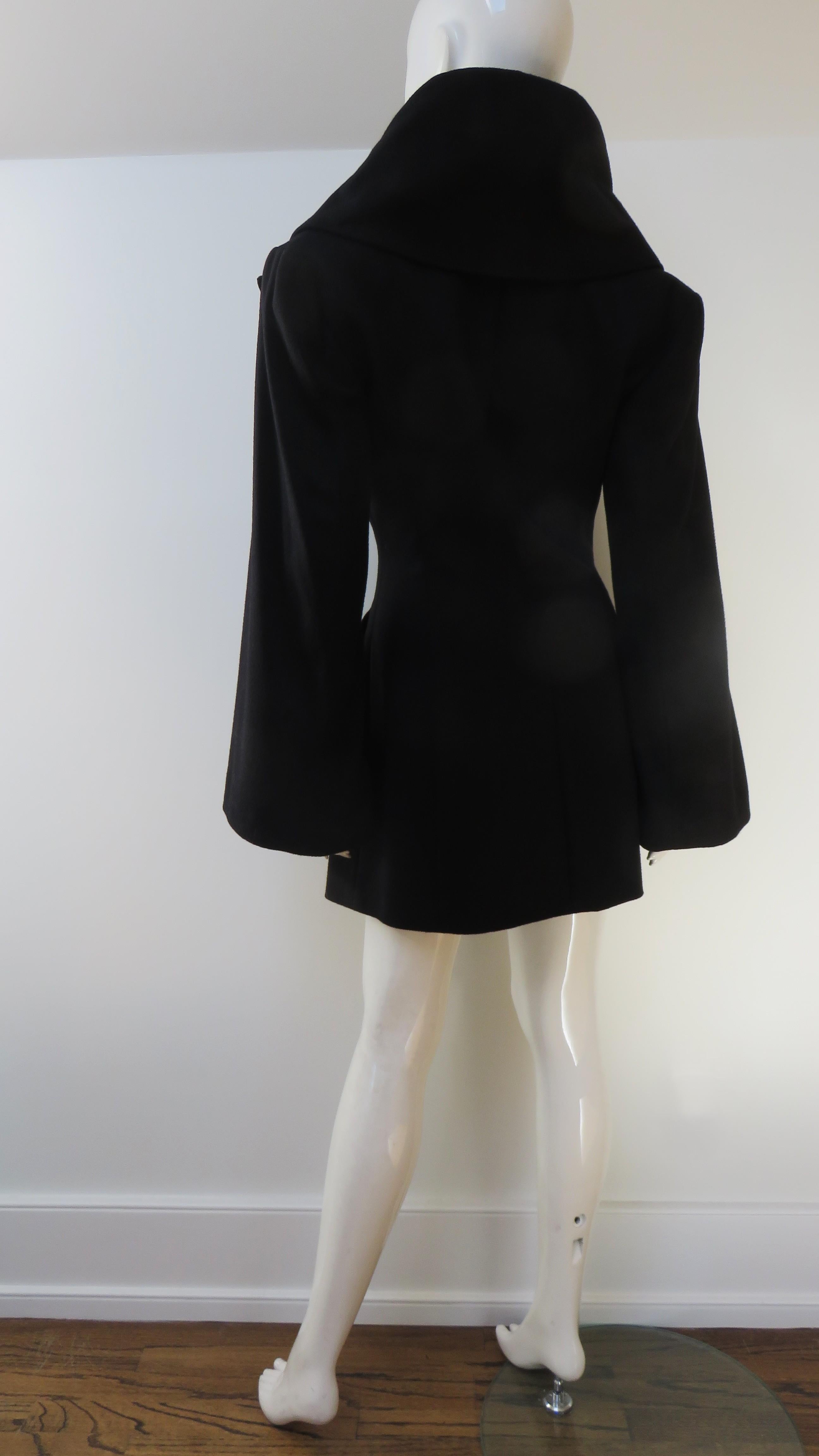 Alexander McQueen Robe à col montant en cachemire A/W 1996 en vente 7