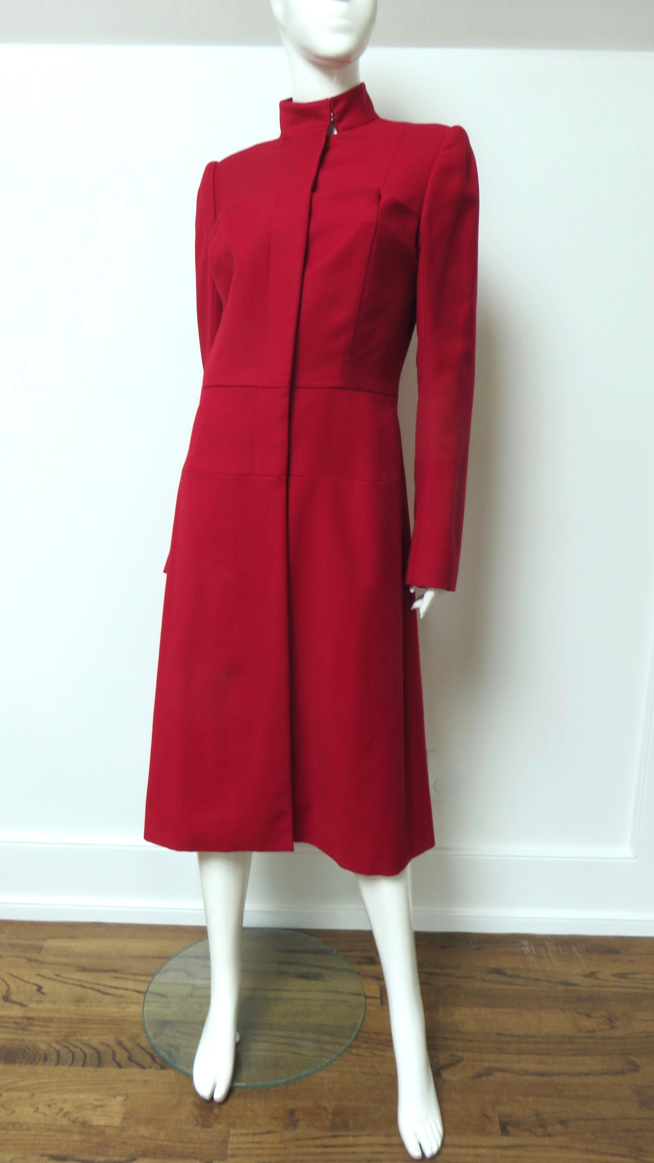 Alexander McQueen Nouveau Manteau AW 1999 en vente 2