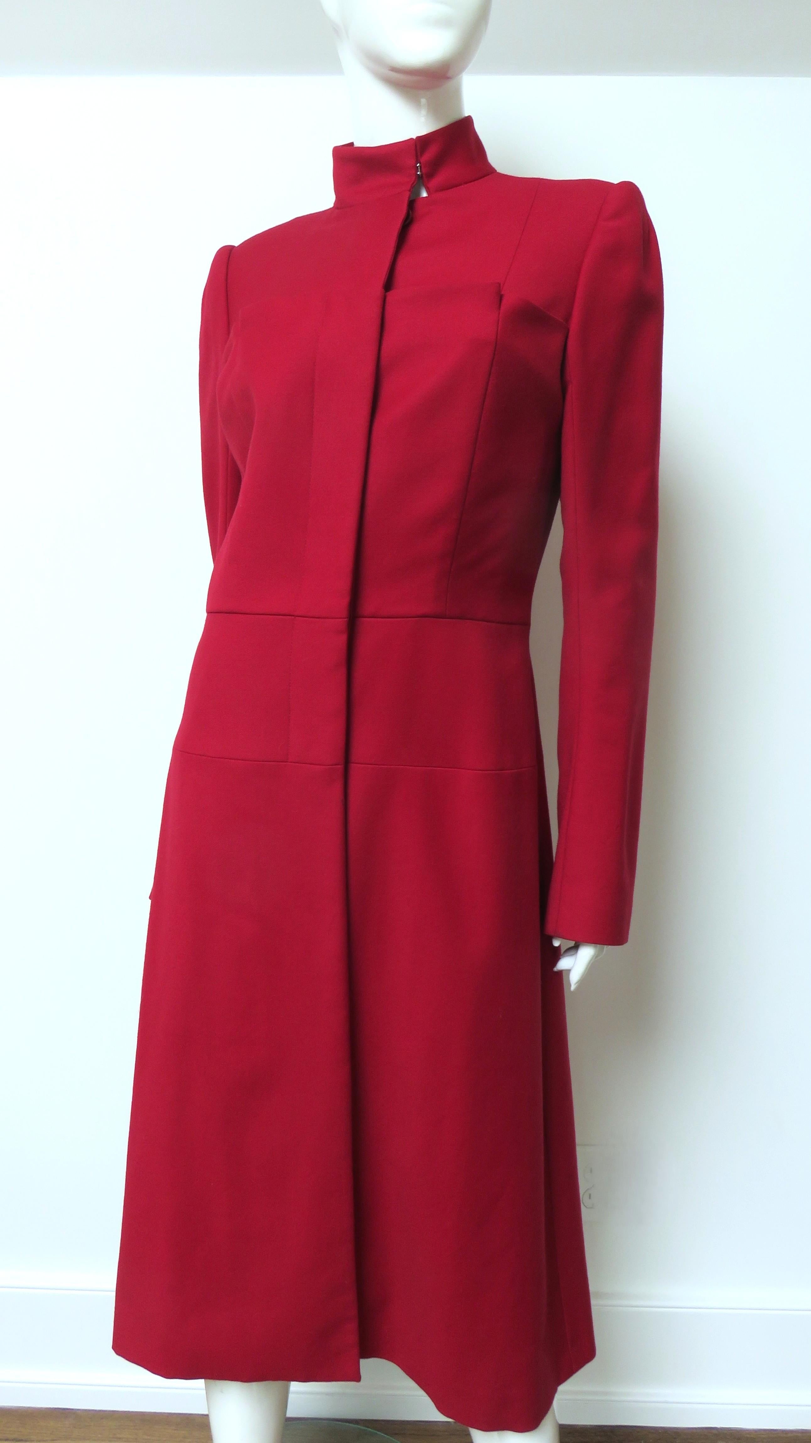 Alexander McQueen Nouveau Manteau AW 1999 en vente 3