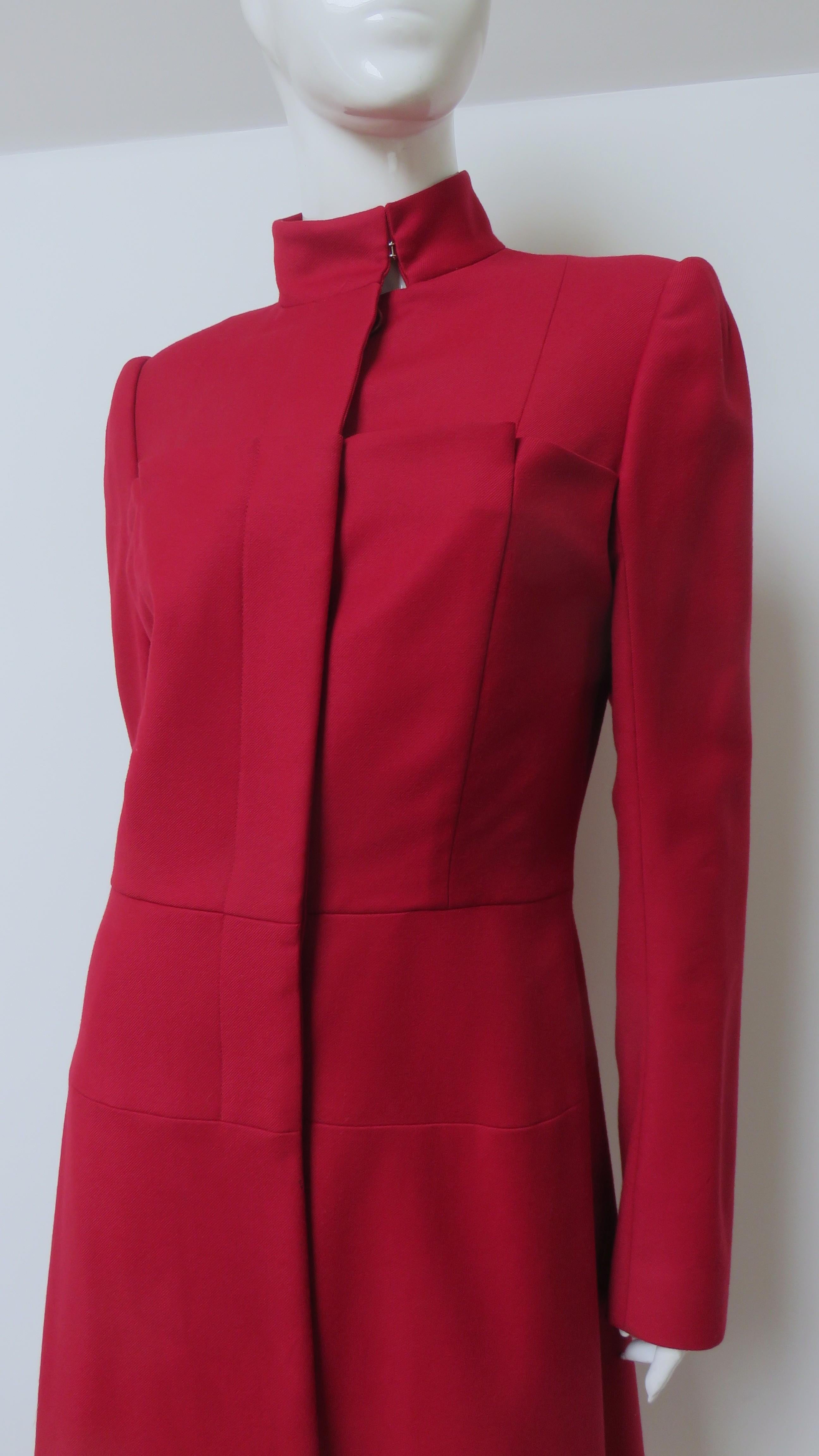 Alexander McQueen Nouveau Manteau AW 1999 en vente 4
