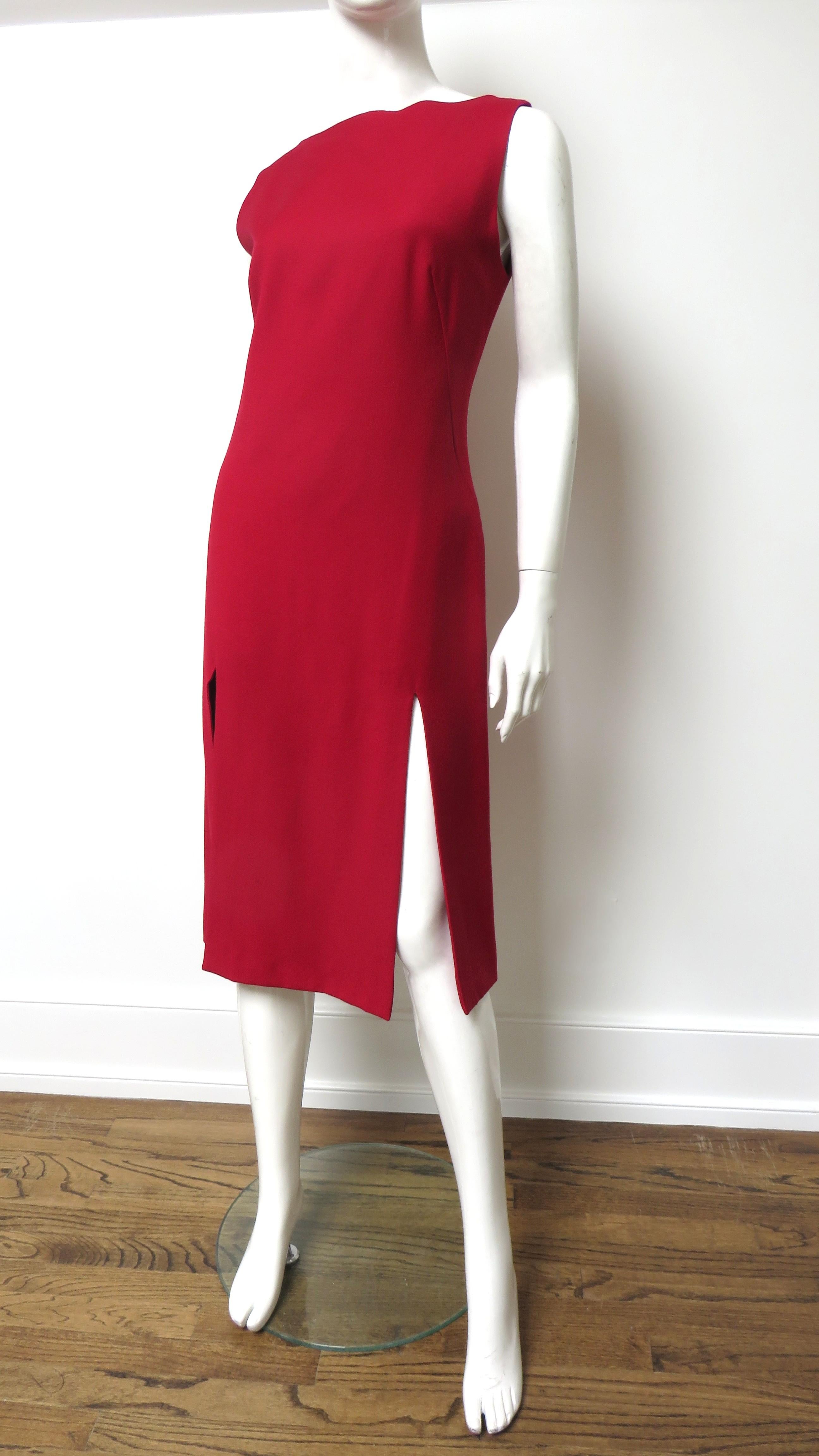 Alexander McQueen Nouvelle robe avec fentes sur le devant AW 1999 en vente 5
