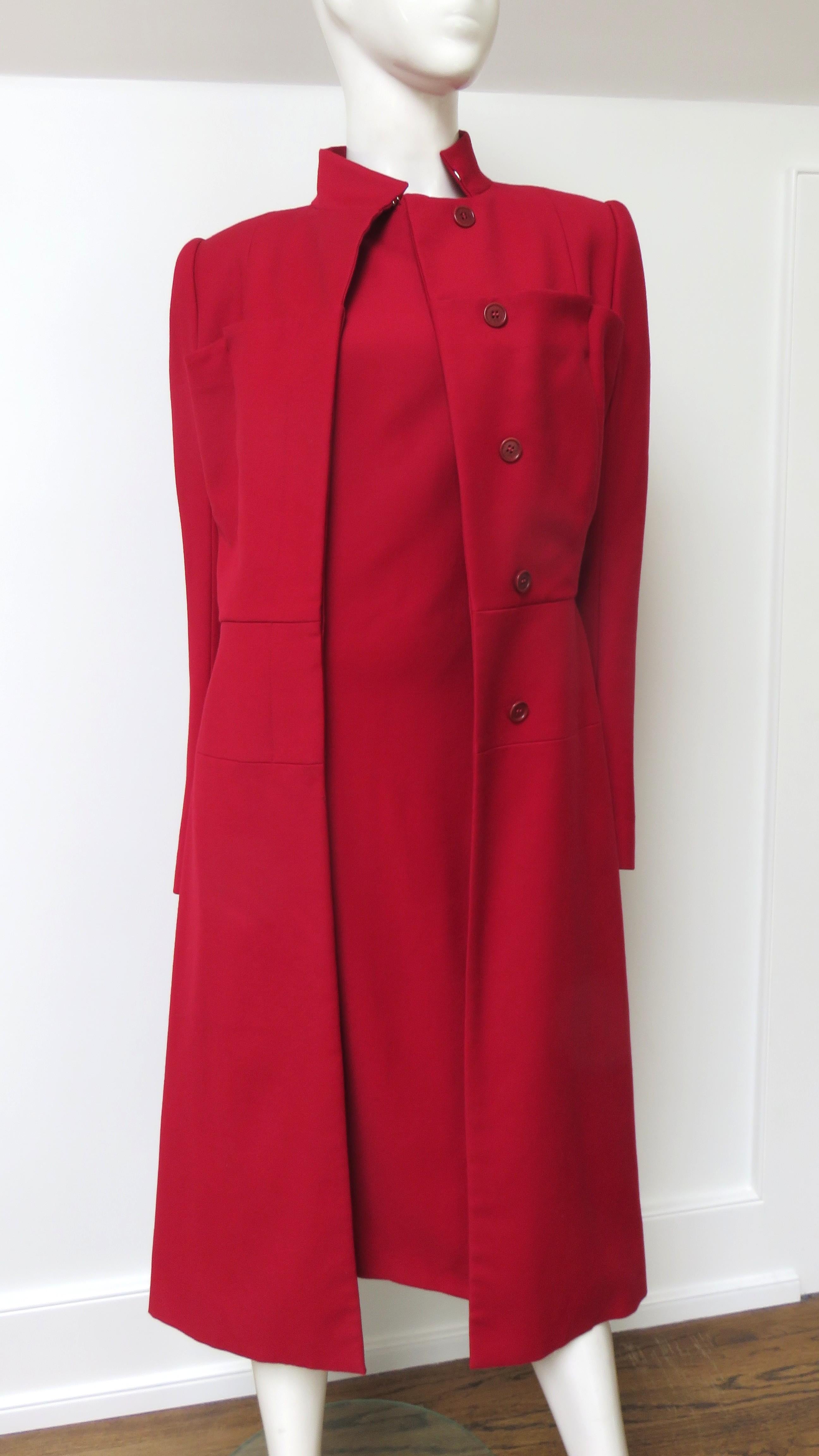 Alexander McQueen Nouvelle robe avec fentes sur le devant AW 1999 en vente 11