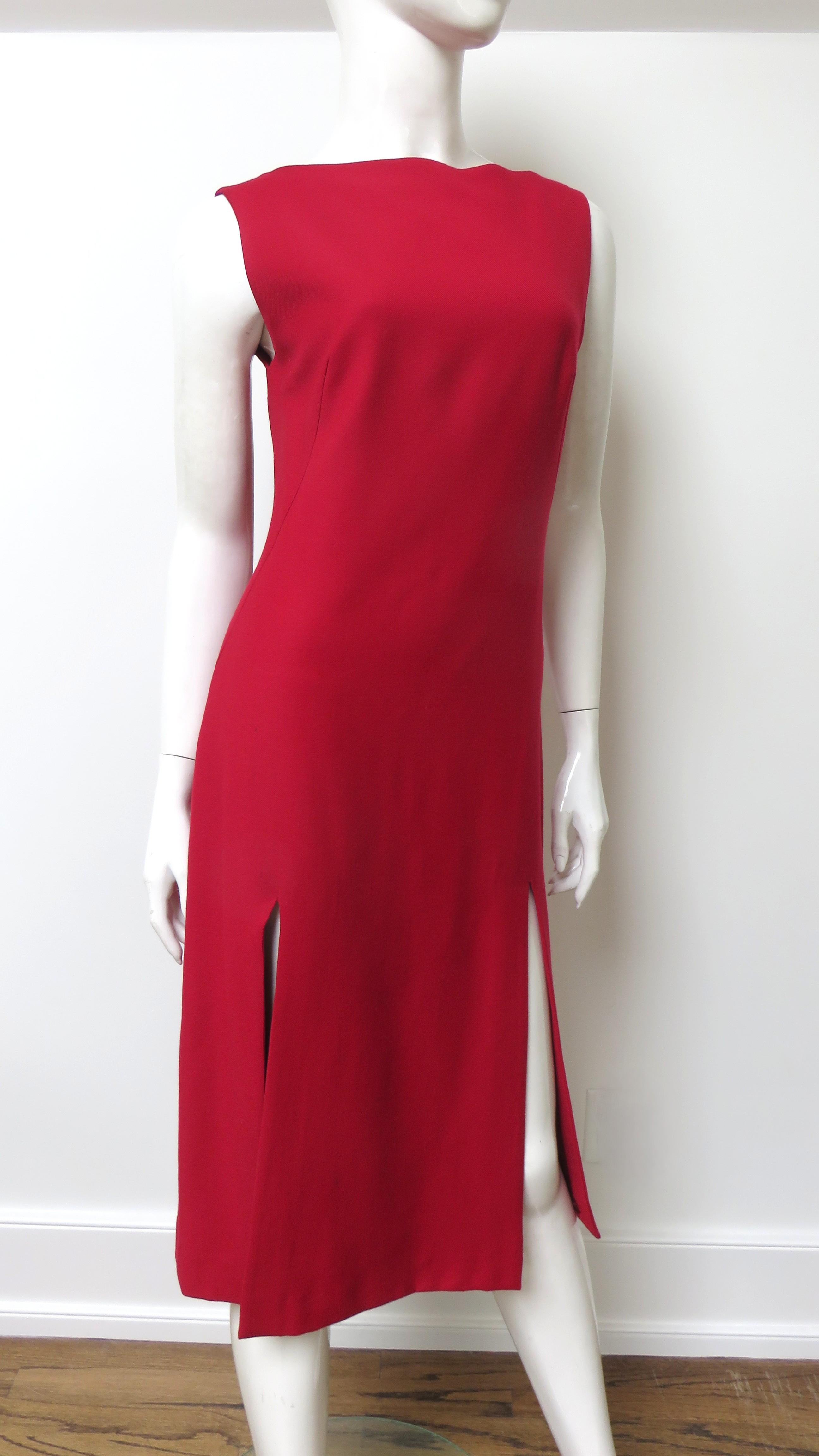 Alexander McQueen Nouvelle robe avec fentes sur le devant AW 1999 en vente 2