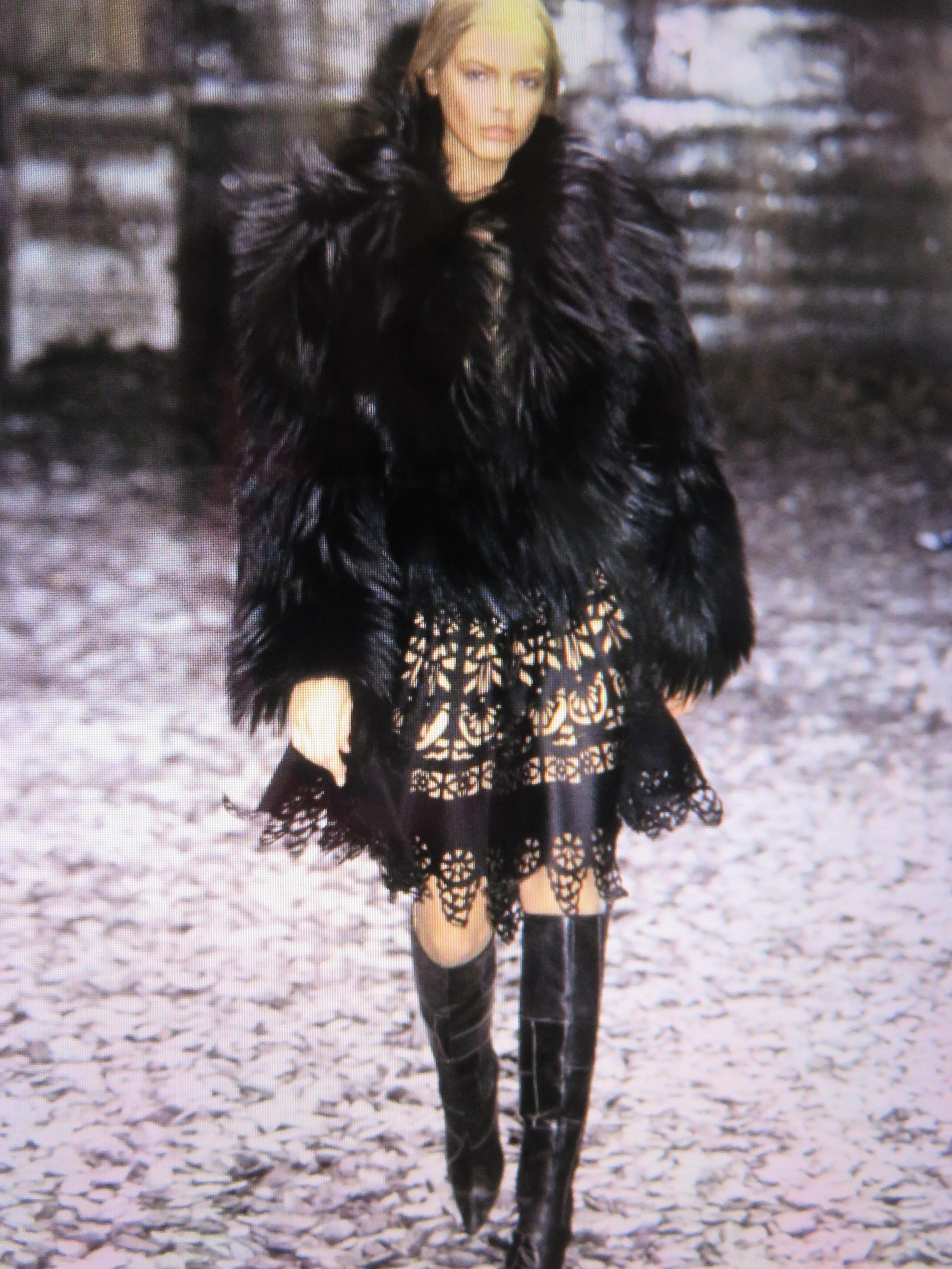 Alexander McQueen Veste en fourrure, A/W 2000, Neuf en vente 5