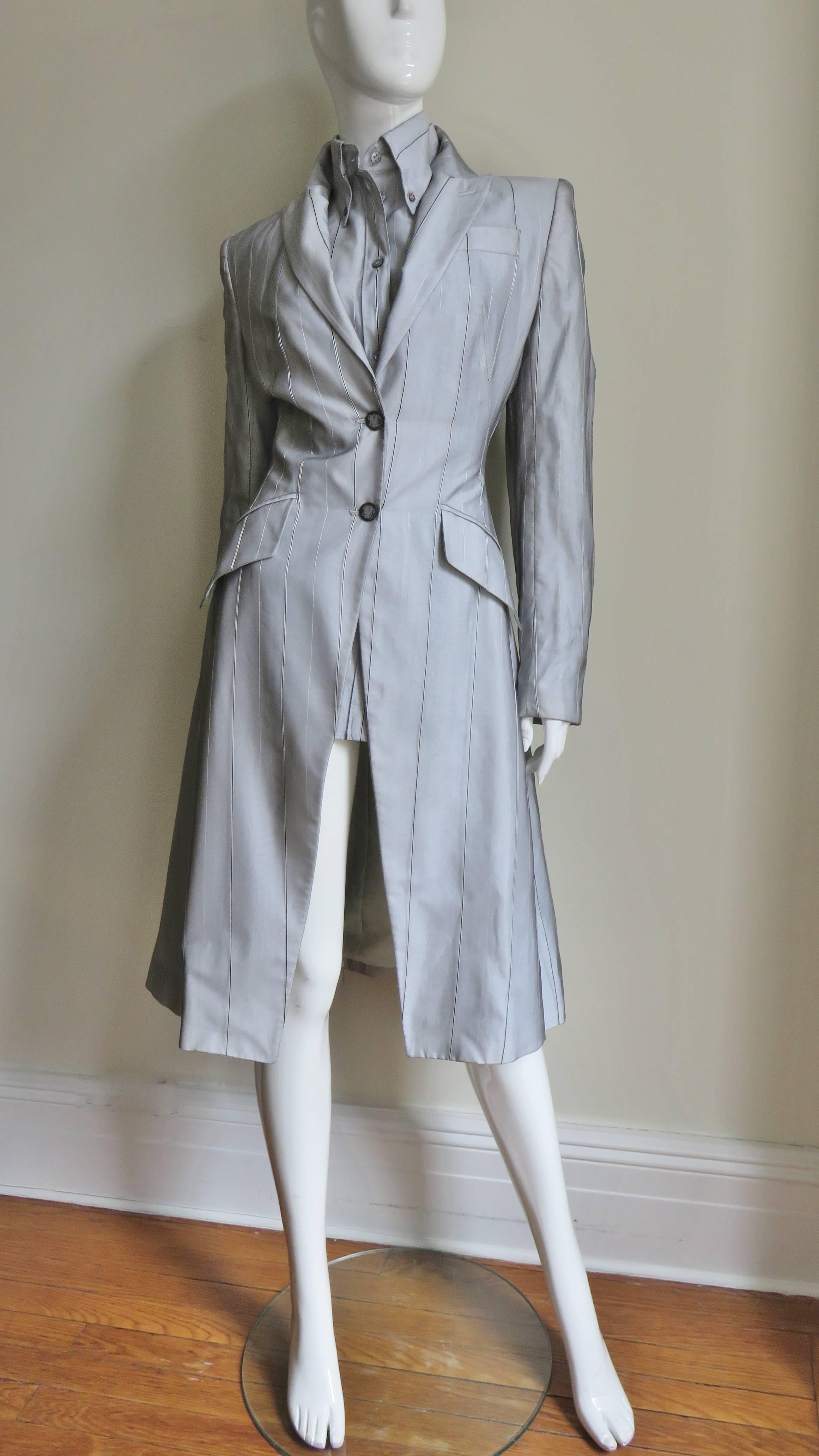 Alexander McQueen - Chemise et veste en soie, printemps-été 1999, état neuf en vente 6