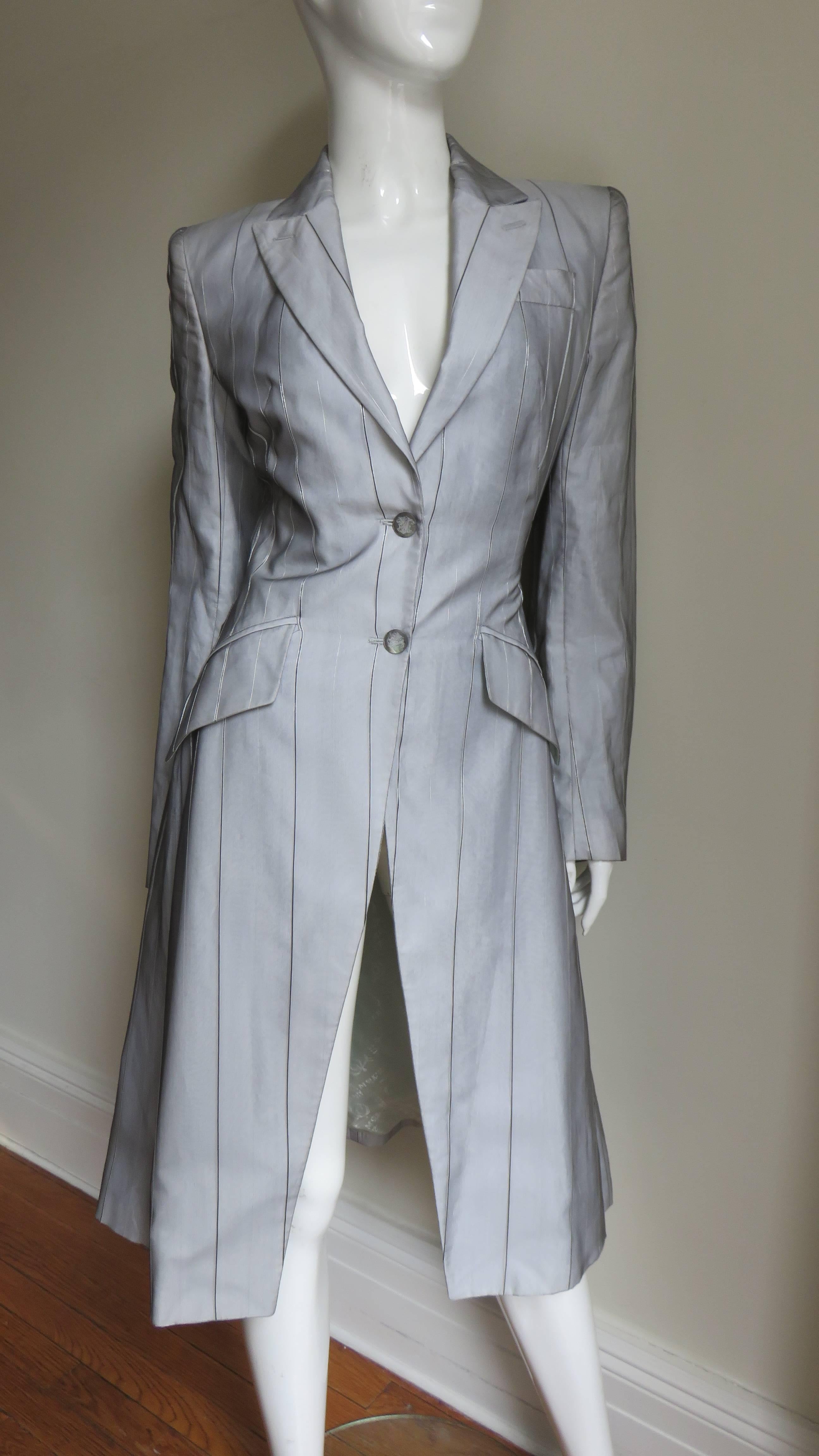 Alexander McQueen - Chemise et veste en soie, printemps-été 1999, état neuf en vente 3