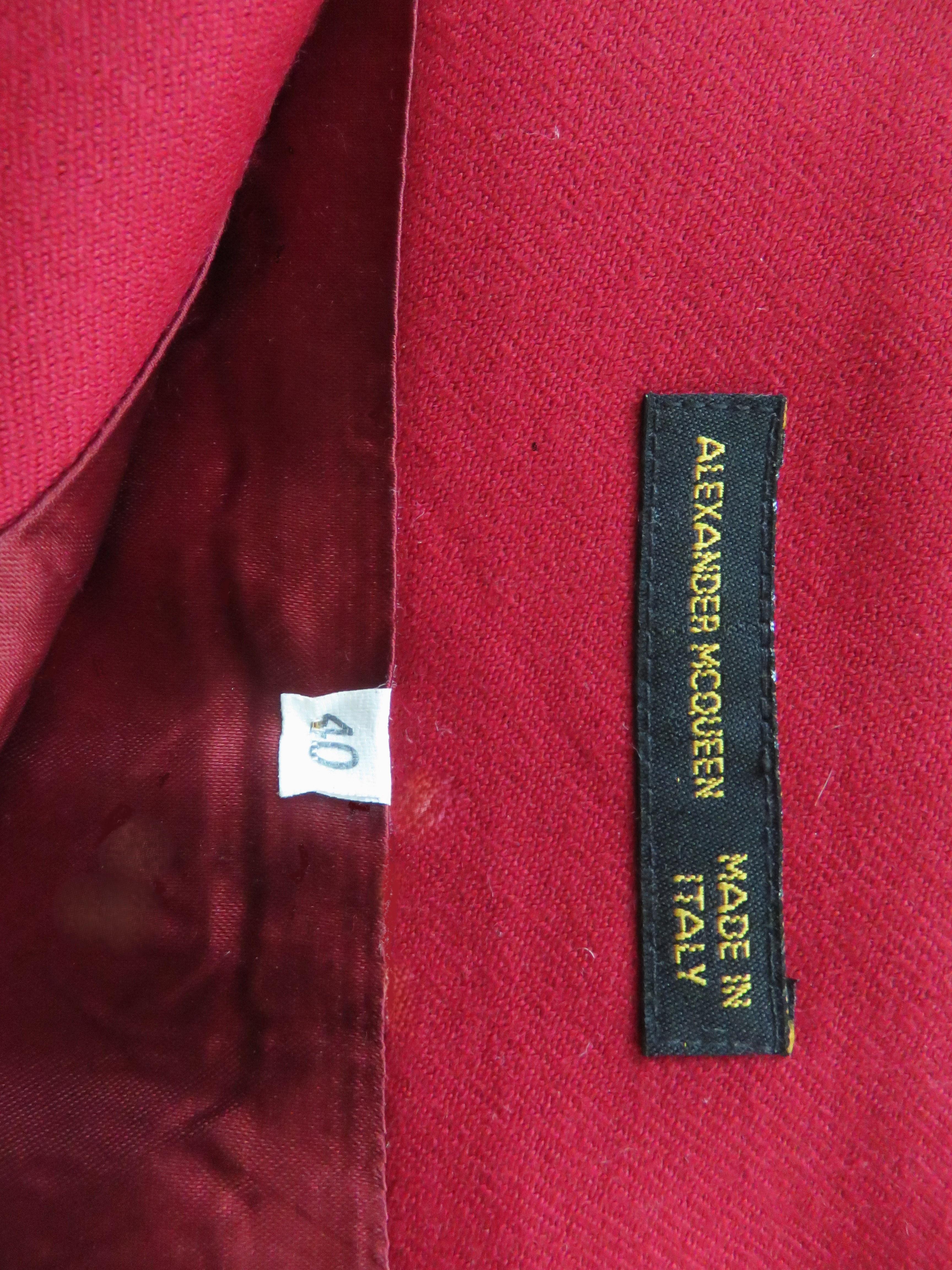 Alexander McQueen Nueva Falda AW 1999 en venta 4
