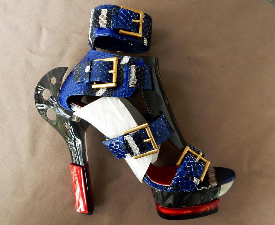 Women's Alexander McQueen NIB Nicki Minaj Maya Python Platform Heels Sandals    For Sale