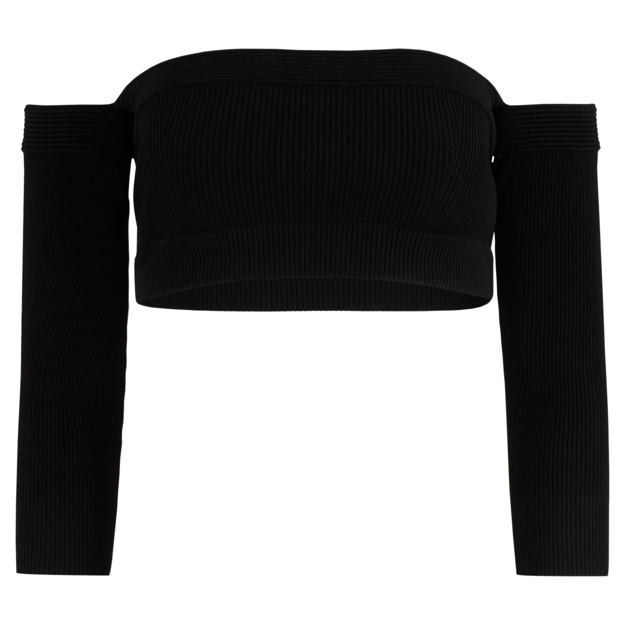 Alexander McQueen Off-Shoulder Black Top en venta