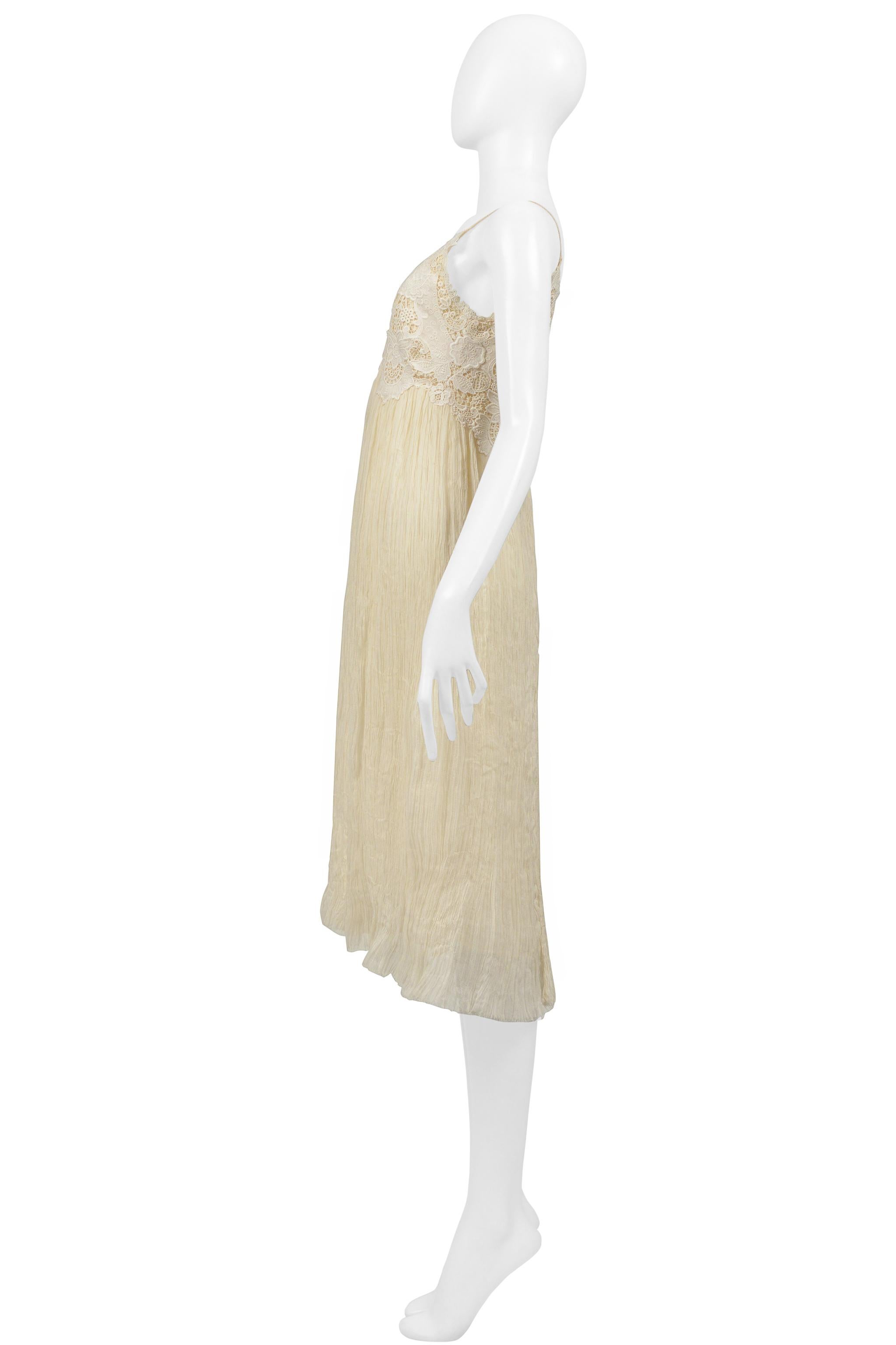 Alexander McQueen Off White Crinkle Dress W Lace Bodice 2005 For Sale 4