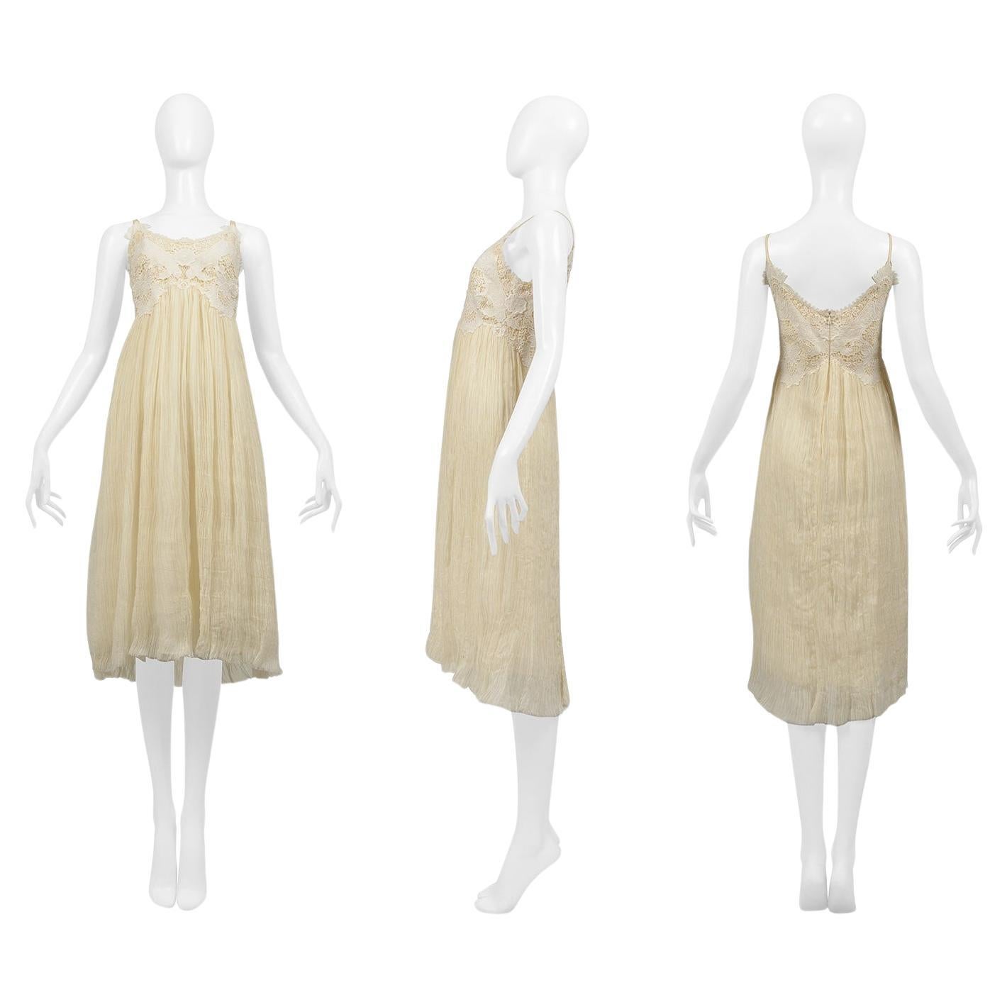 Alexander McQueen Off White Crinkle Dress W Lace Bodice 2005 For Sale 7