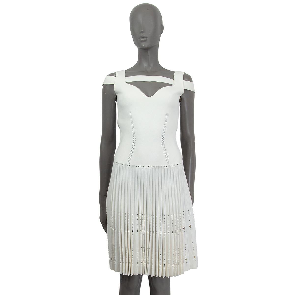 ALEXANDER MCQUEEN off-white viscose PLEATED SLEEVELESS Dress S For Sale