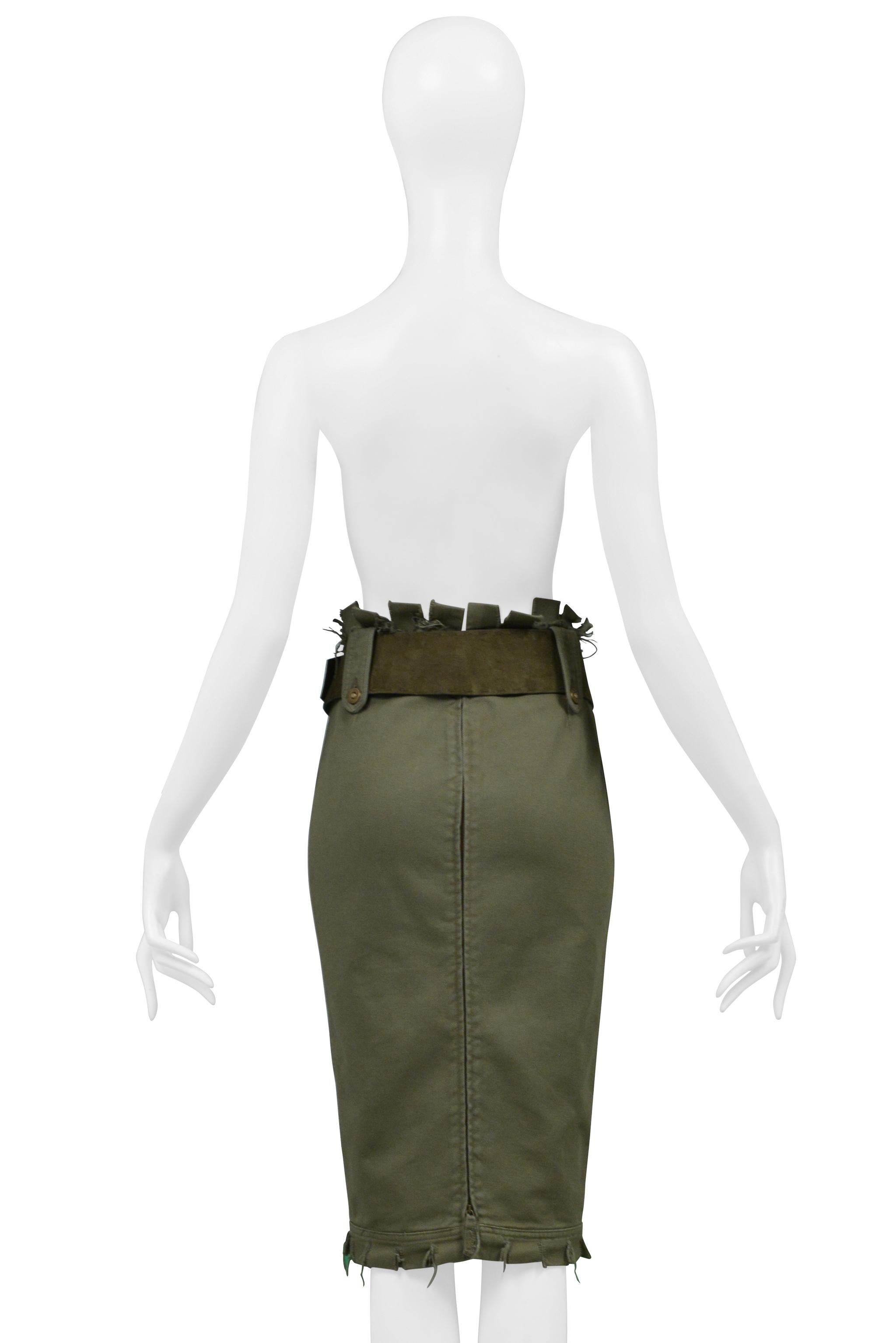 Alexander Mcqueen Olive Frayed Skirt Ss 2003 In Excellent Condition For Sale In Los Angeles, CA
