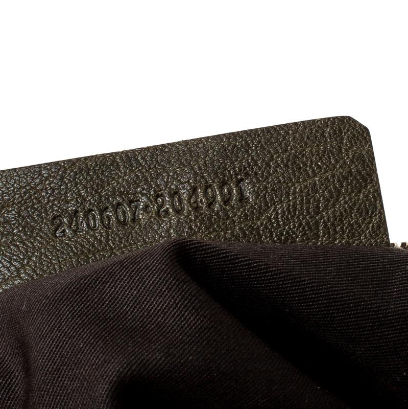 Black Alexander McQueen Olive Green Leather Medium De Manta Clutch For Sale