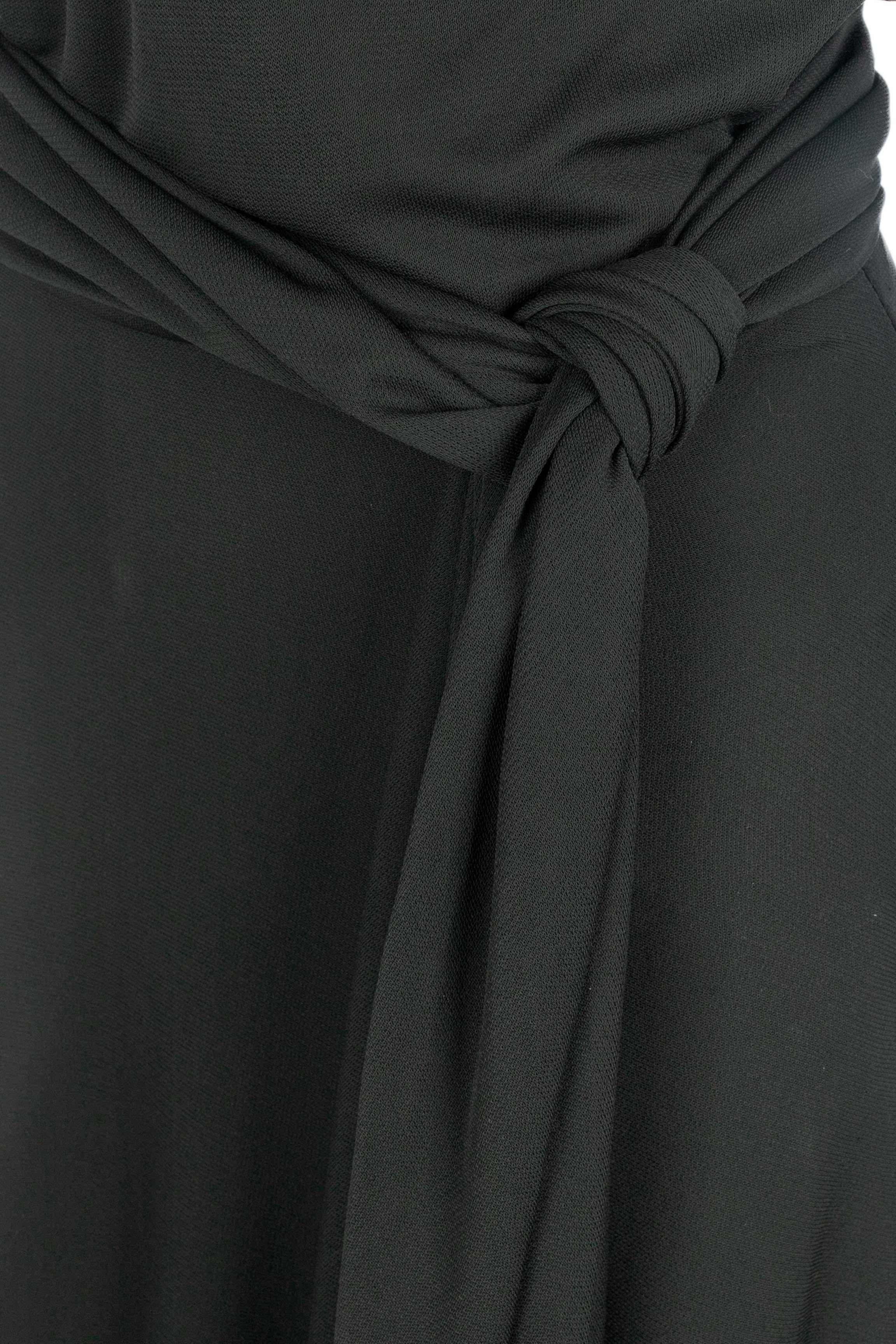 Alexander McQueen Kleid mit offener Rückenpartie im Angebot 2