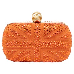 Alexander McQueen Britannia Schädelbox-Clutch aus orangefarbenem Wildleder mit Kristall