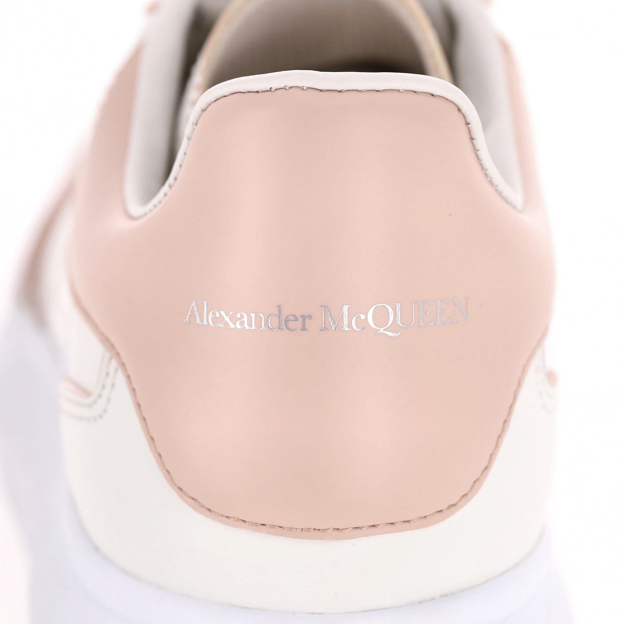 Alexander McQueen Zapatillas bajas oversize de piel en venta 2